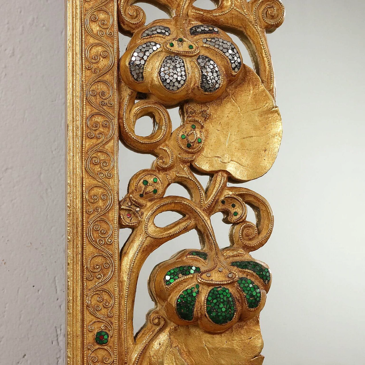 Oriental-style mirror carved with phytomorphic and floral motifs 9