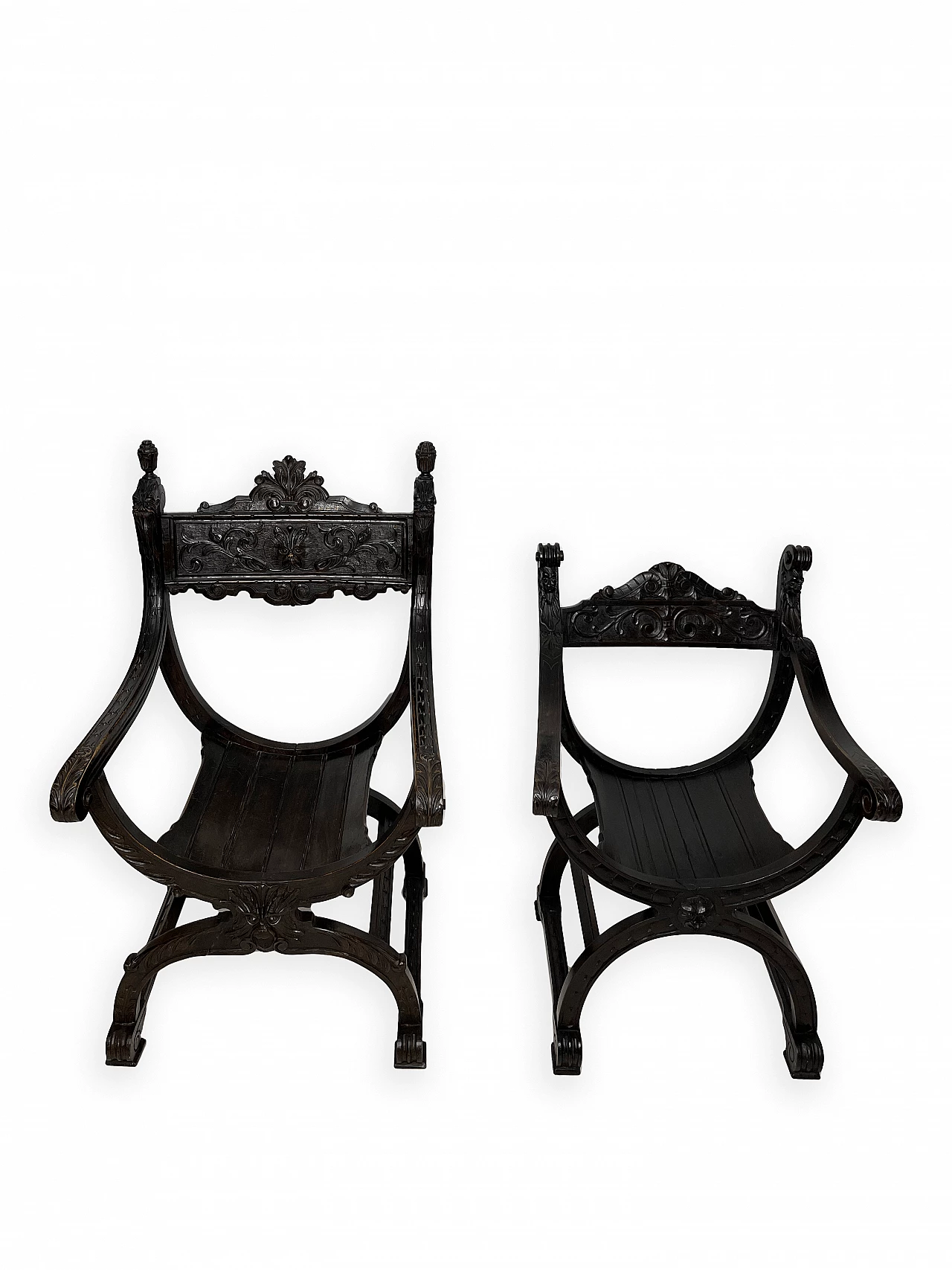 Pair of Renaissance style Savonarola armchairs, late 19th century 2