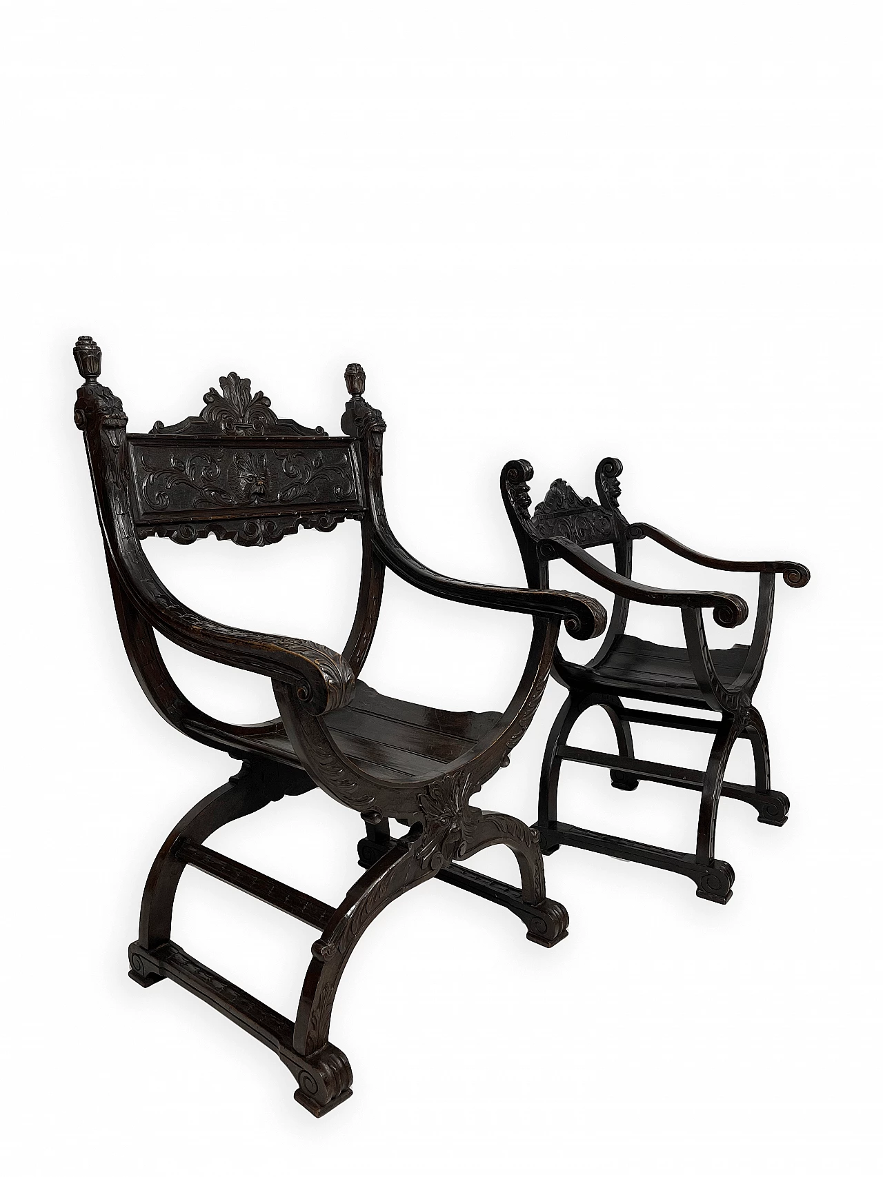 Pair of Renaissance style Savonarola armchairs, late 19th century 3
