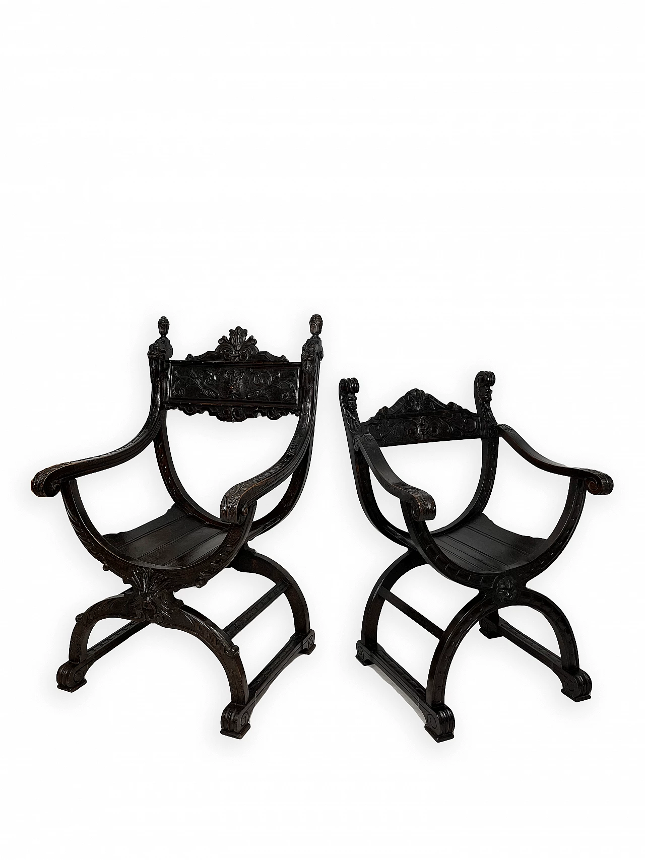 Pair of Renaissance style Savonarola armchairs, late 19th century 4