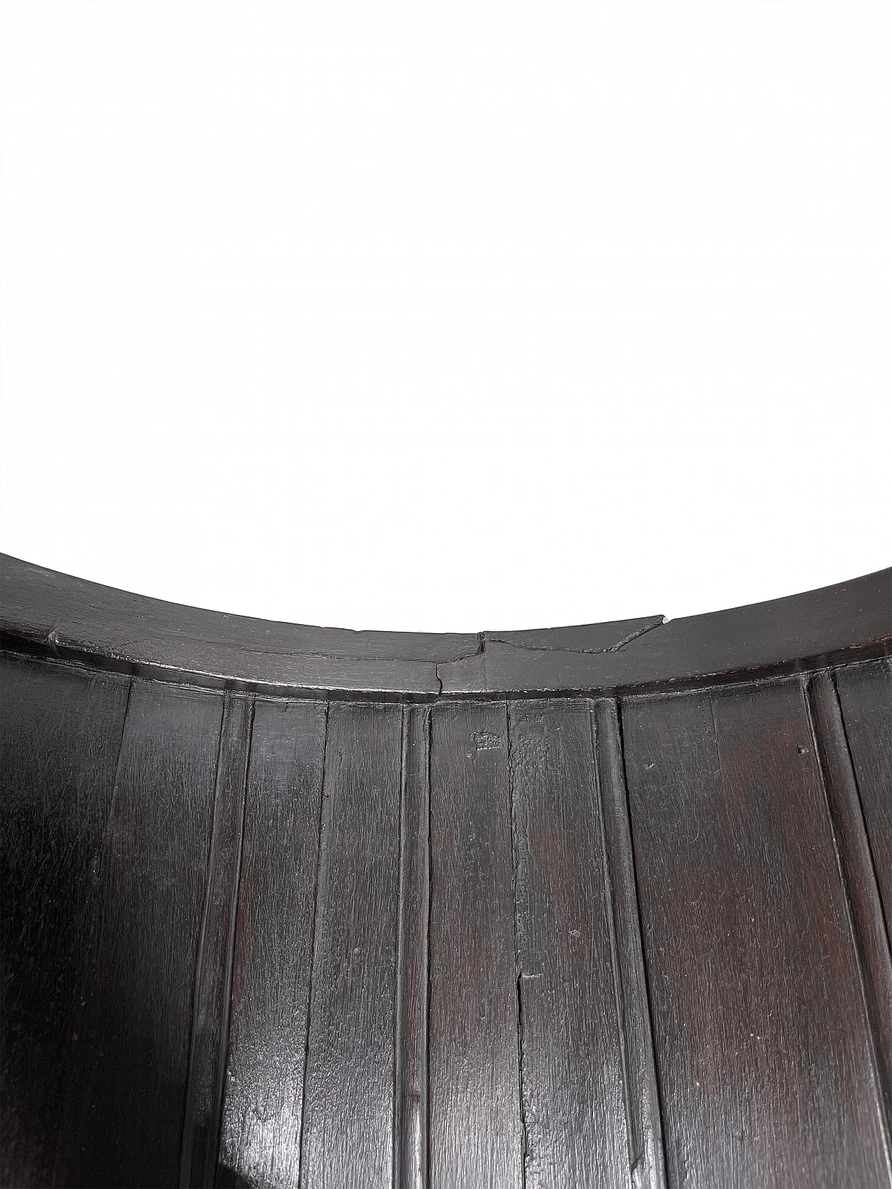 Pair of Renaissance style Savonarola armchairs, late 19th century 27