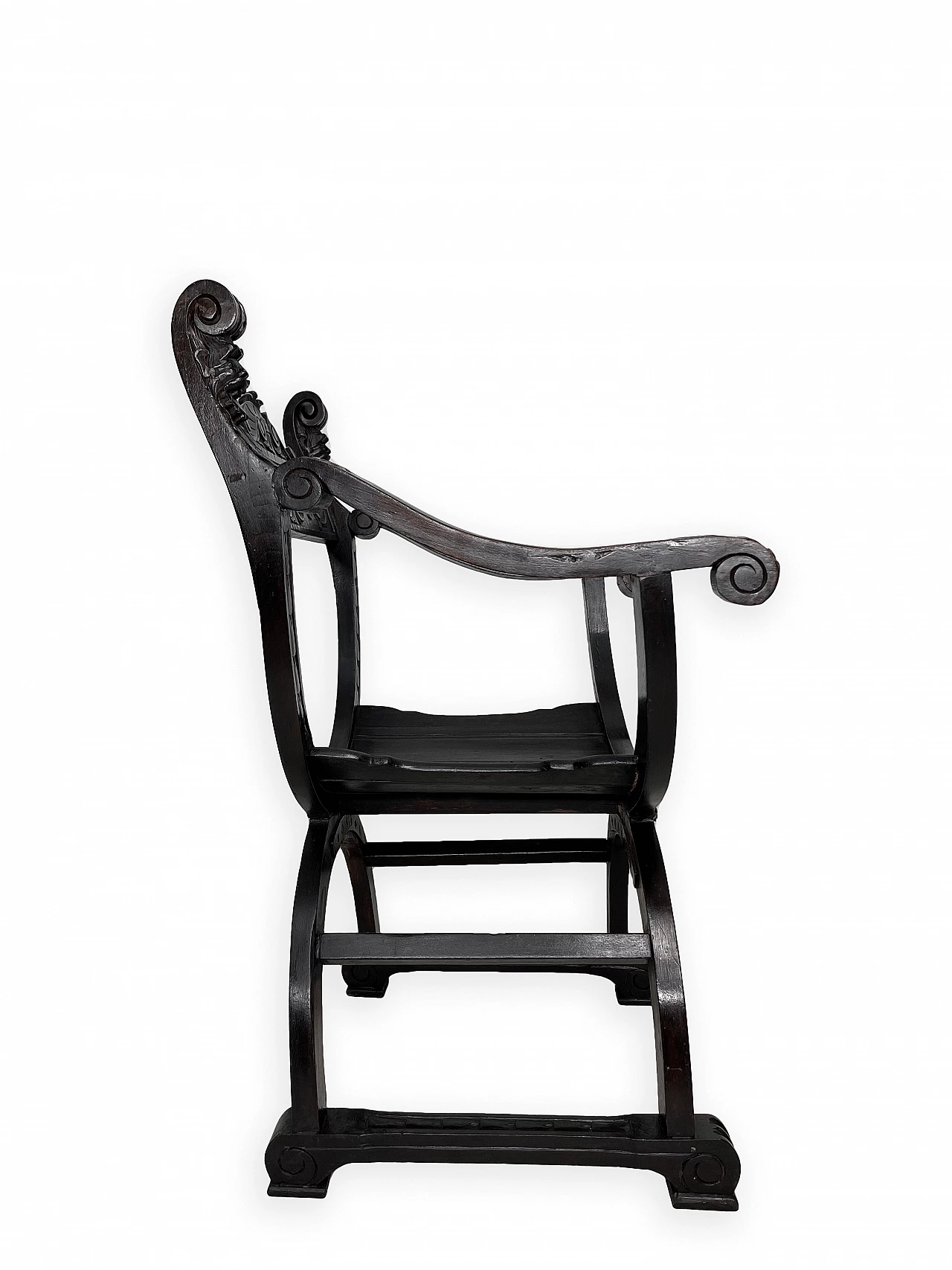 Pair of Renaissance style Savonarola armchairs, late 19th century 32