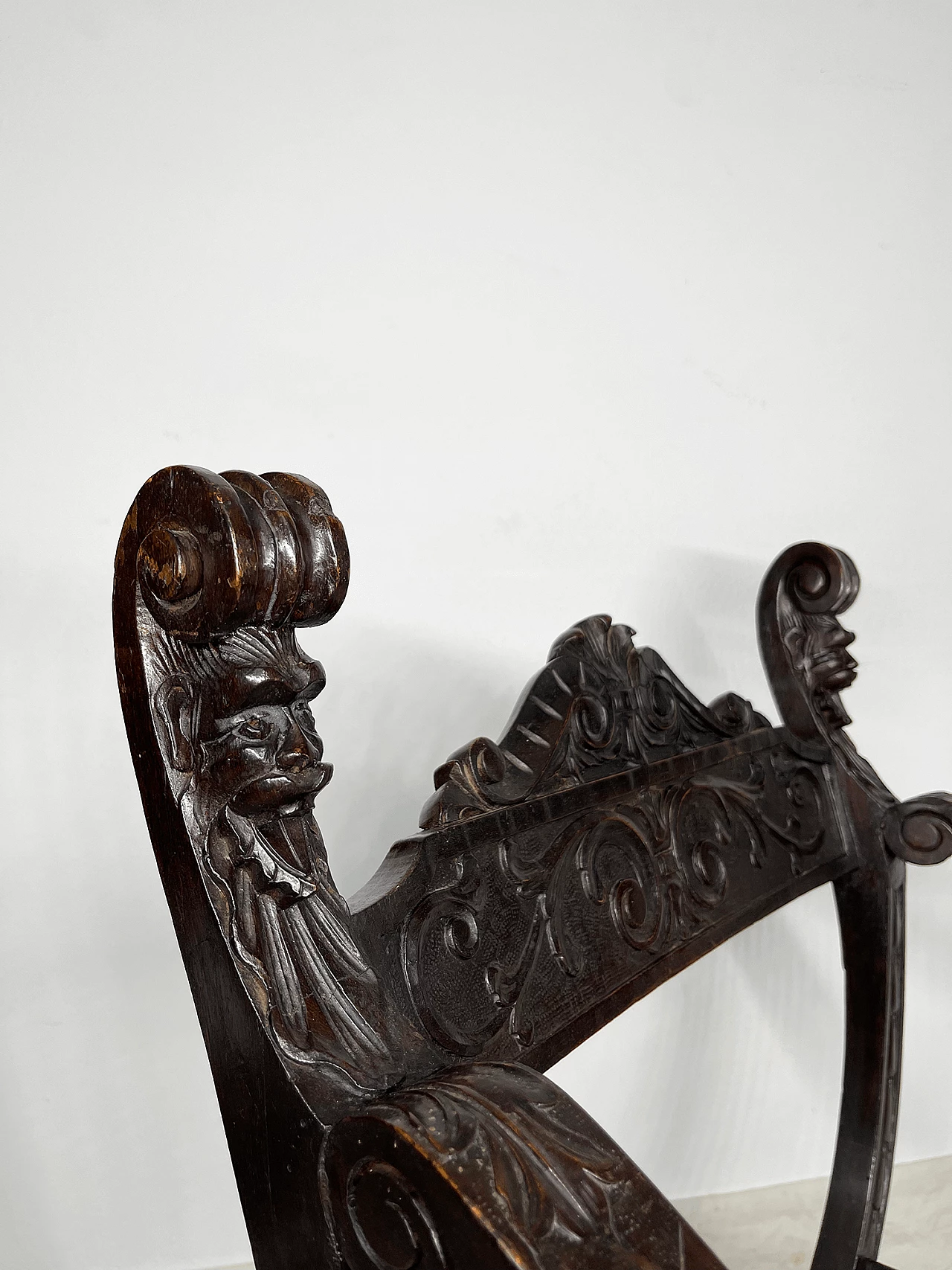 Pair of Renaissance style Savonarola armchairs, late 19th century 34