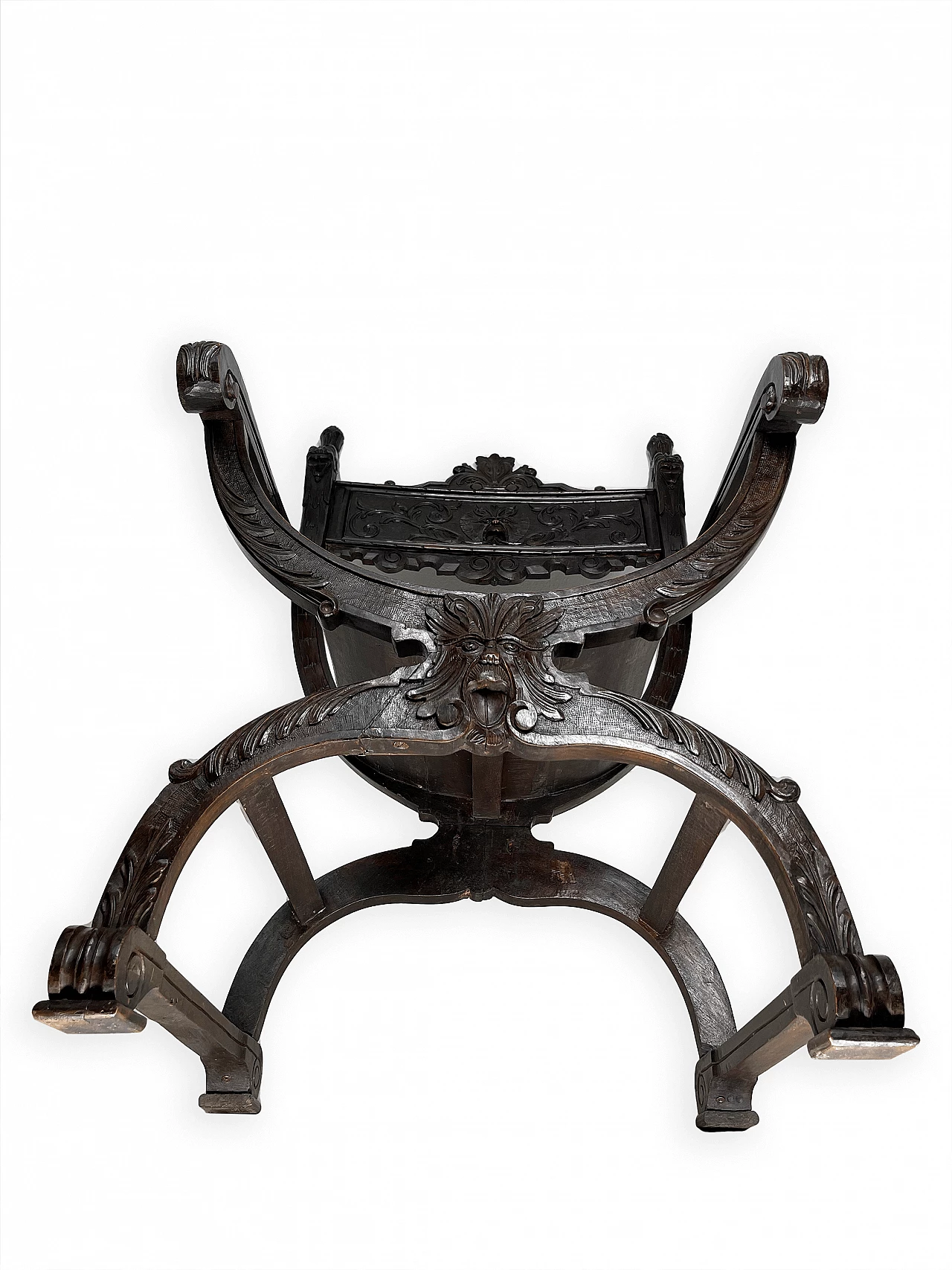 Pair of Renaissance style Savonarola armchairs, late 19th century 37