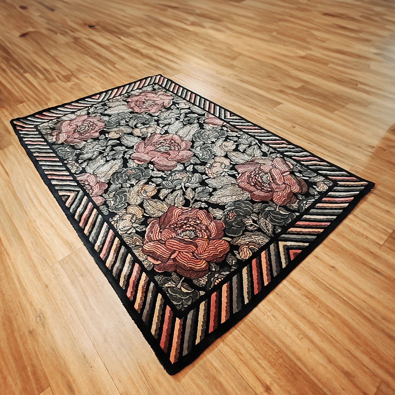 Floral and geometric rug by Missoni for T&J Vestor, 1980s 2