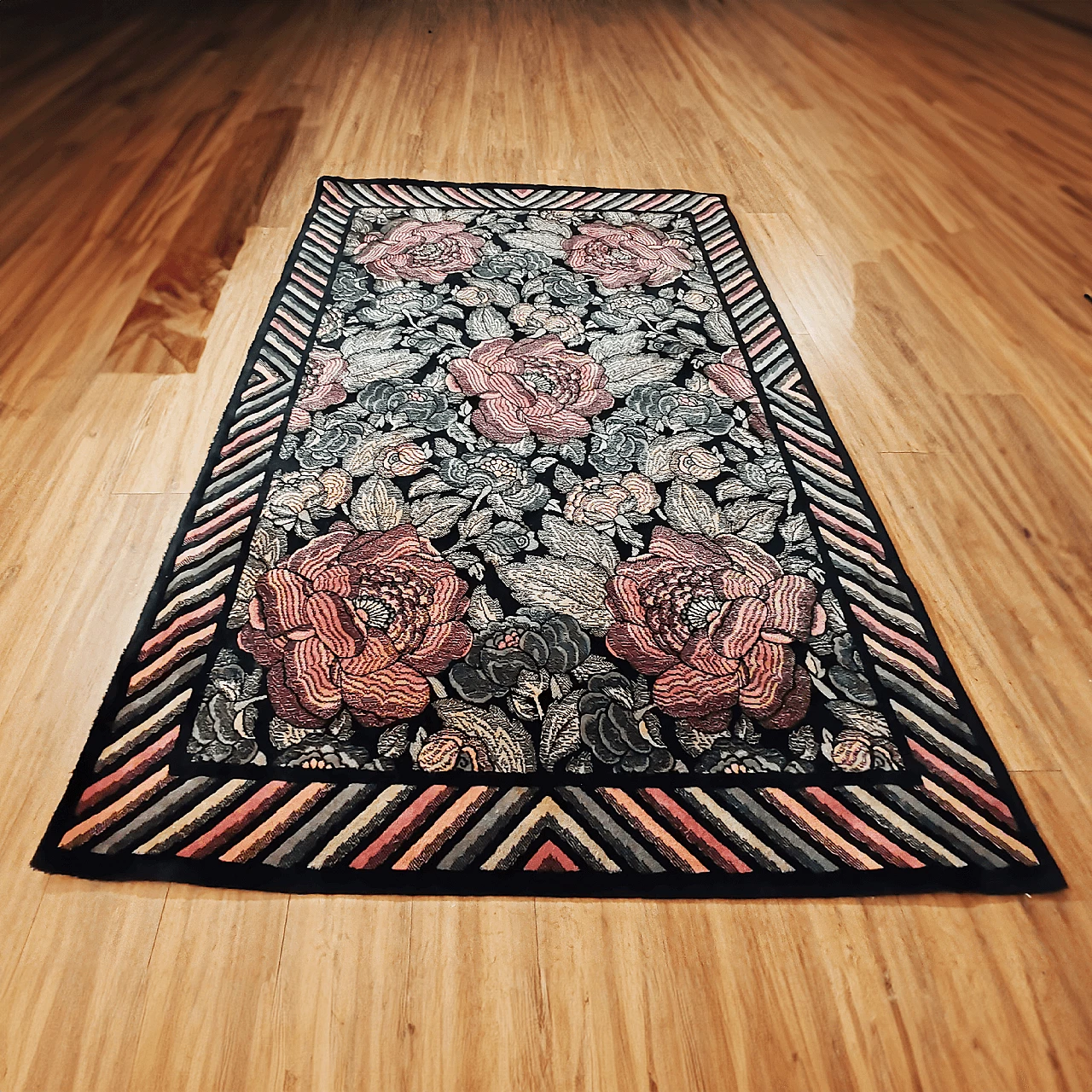 Floral and geometric rug by Missoni for T&J Vestor, 1980s 3