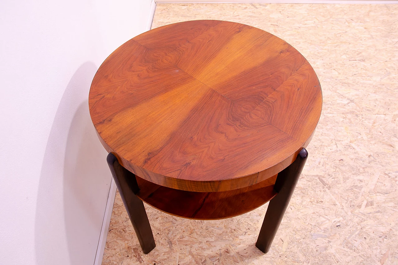 Czechoslovakian Art Deco round walnut coffee table, 1930s 7