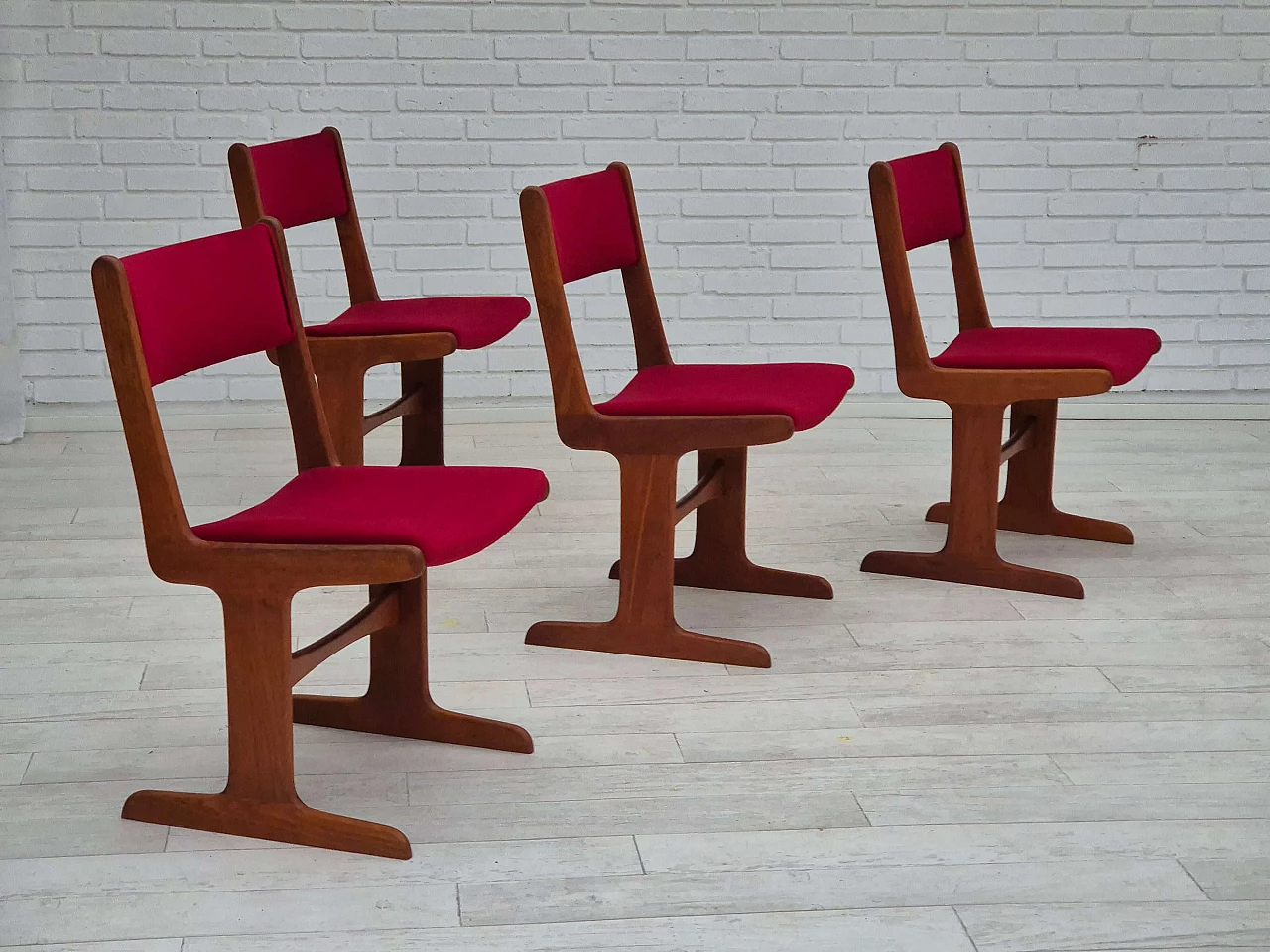 4 Chairs in teak and red velvet by Farsø Møbelfabrik, 1970s 1