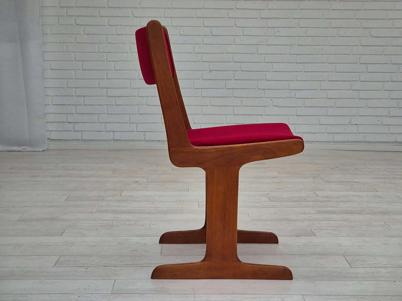 4 Chairs in teak and red velvet by Farsø Møbelfabrik, 1970s 11