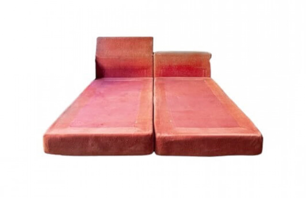 Pair of daybeds by Giovanni Offredi for Saporiti, 1970s 7