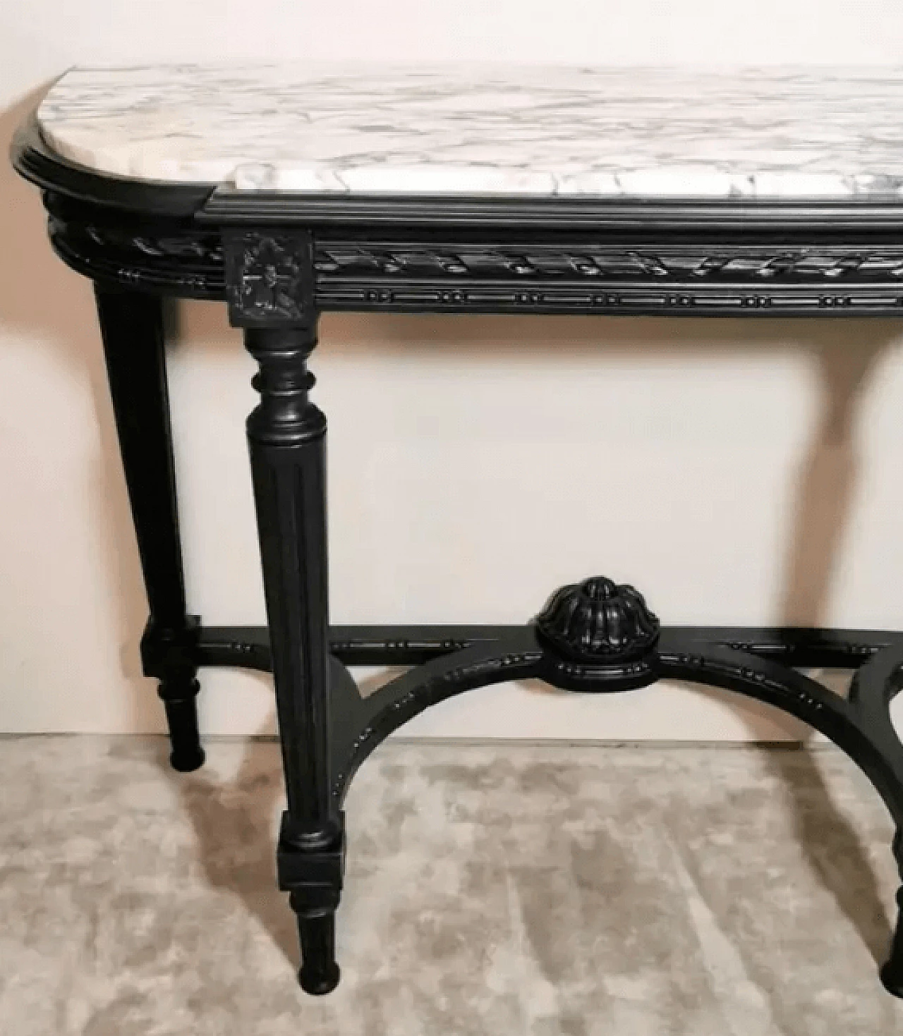 Napoleon III style French console table in black wood and Carrara arabesque marble, 19th century 3