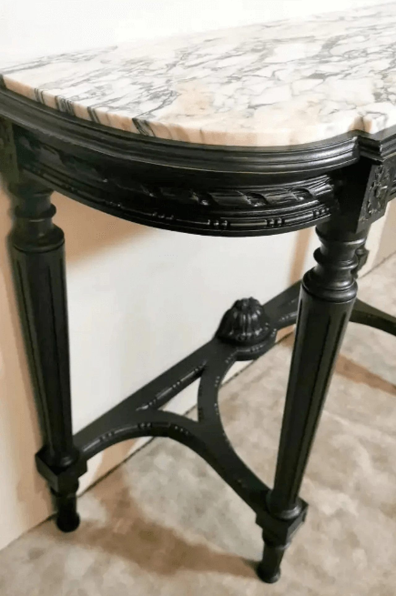 Napoleon III style French console table in black wood and Carrara arabesque marble, 19th century 17