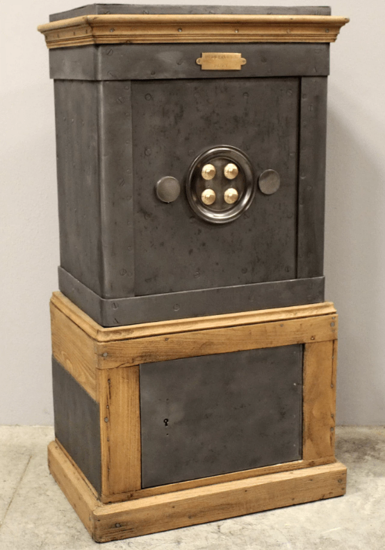 Iron and wood safe, late 19th century 10