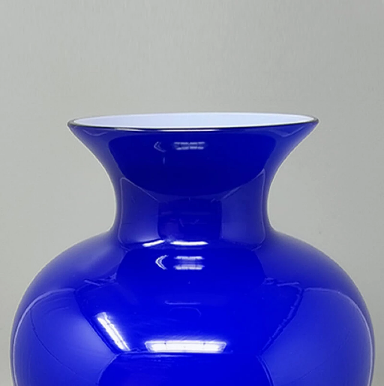 Vaso in vetro blu di Ind. Vetraria Valdarnese, anni '70 8
