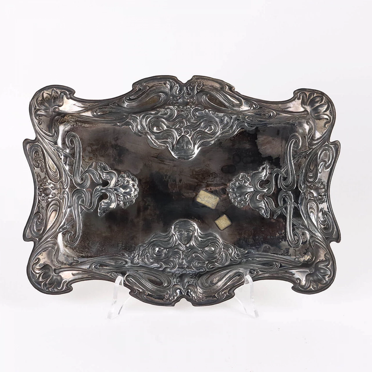 Vassoio inglese in argento sbalzato, 1901 8