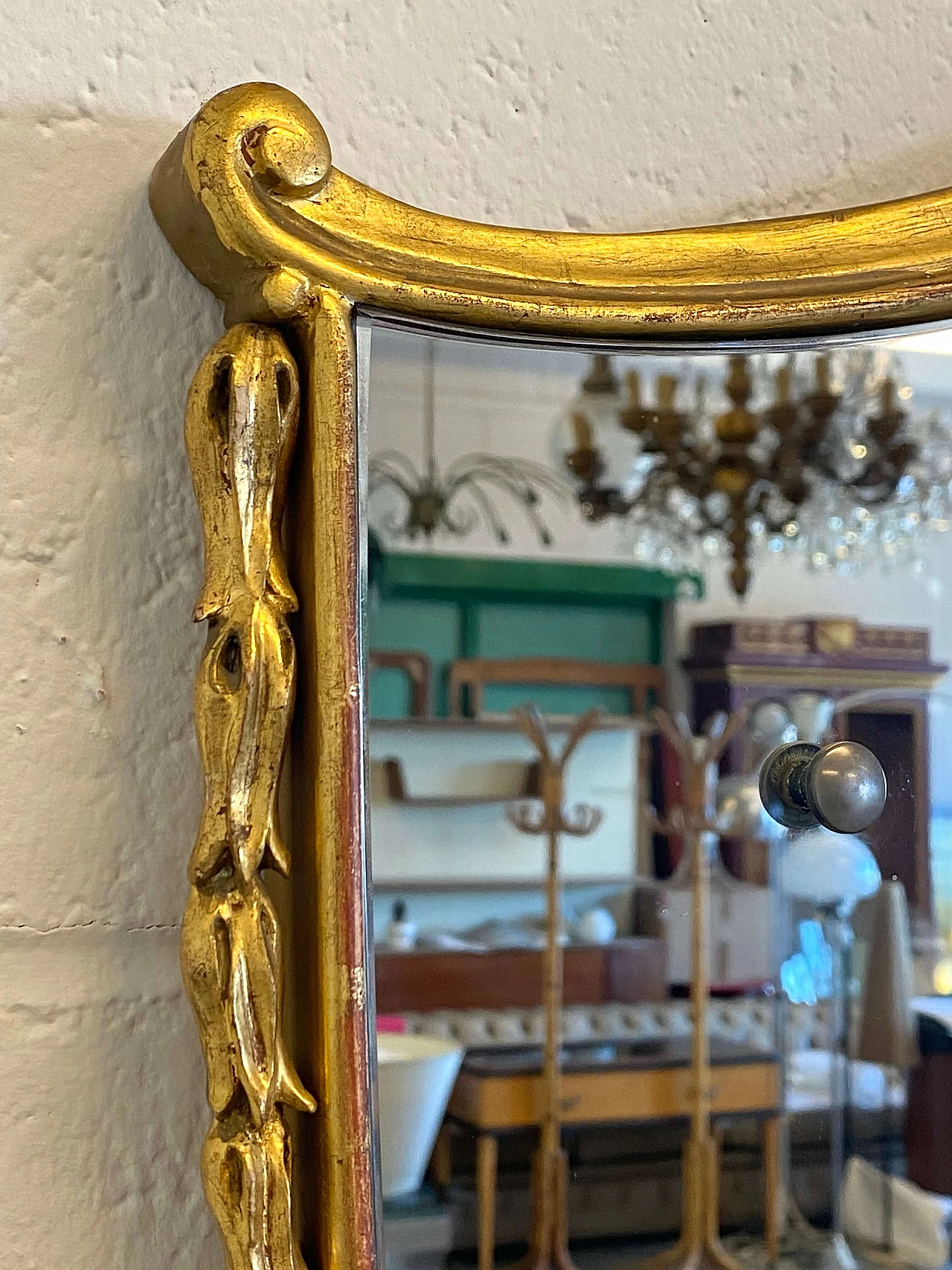 Shield-shaped mirror with gilded wooden frame, 1960s 7