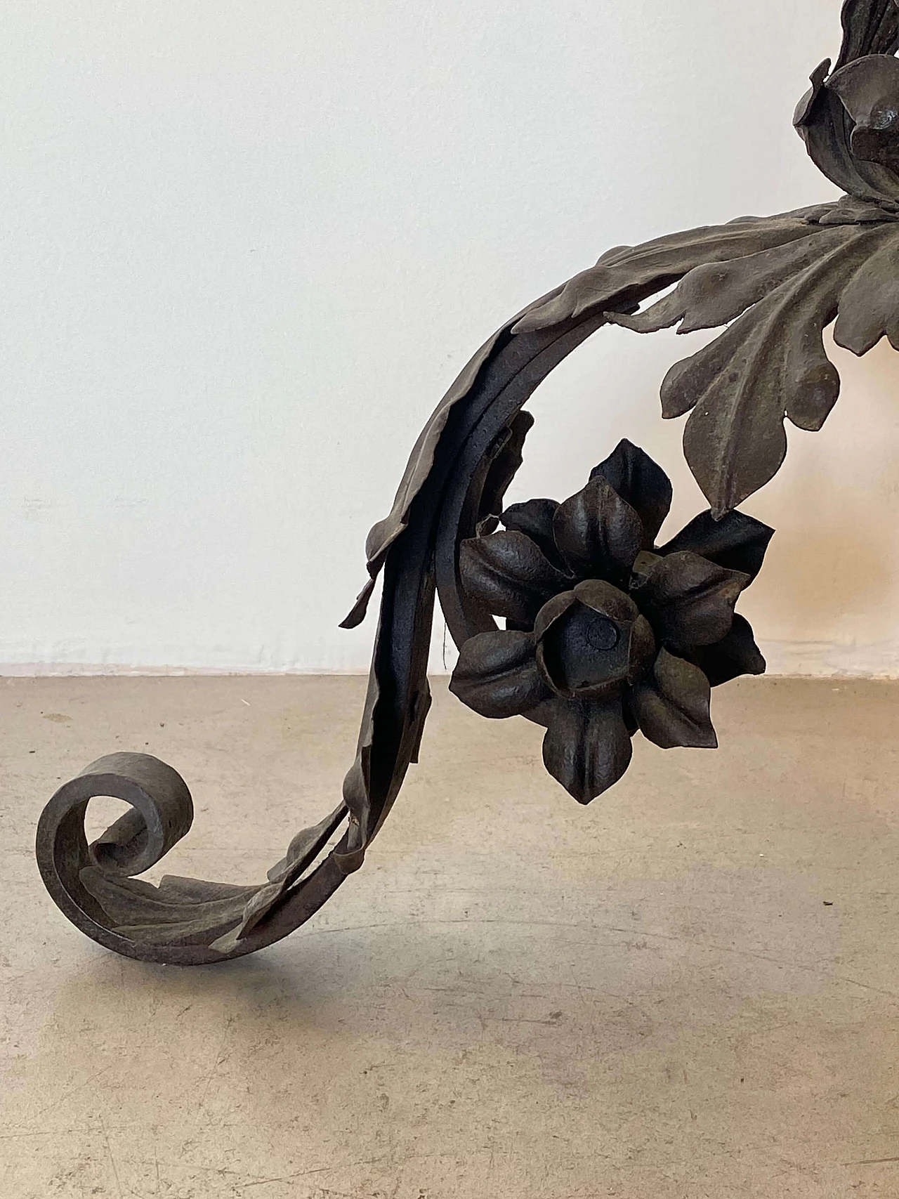 Wrought iron floor candle holder, early 20th century 6