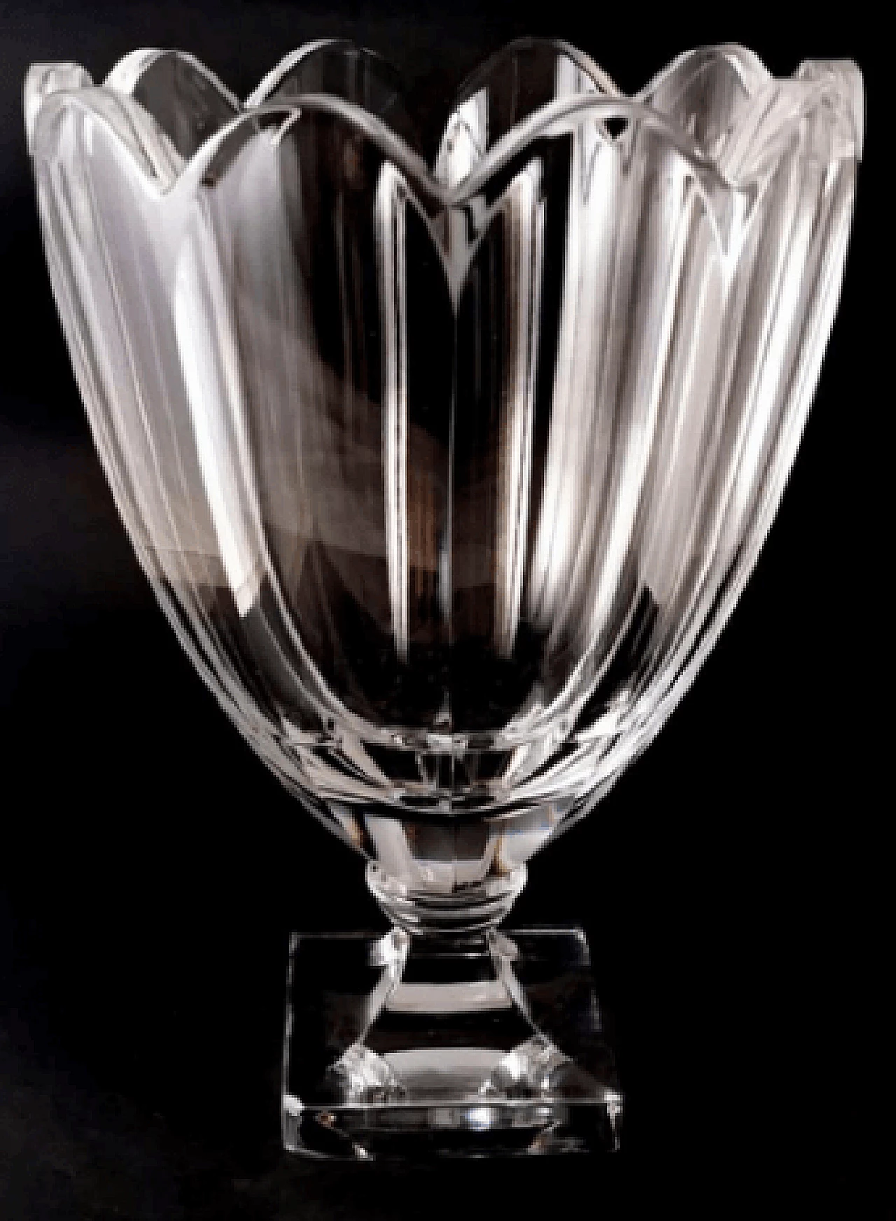 Swedish crystal tulip vase, 1980s 3