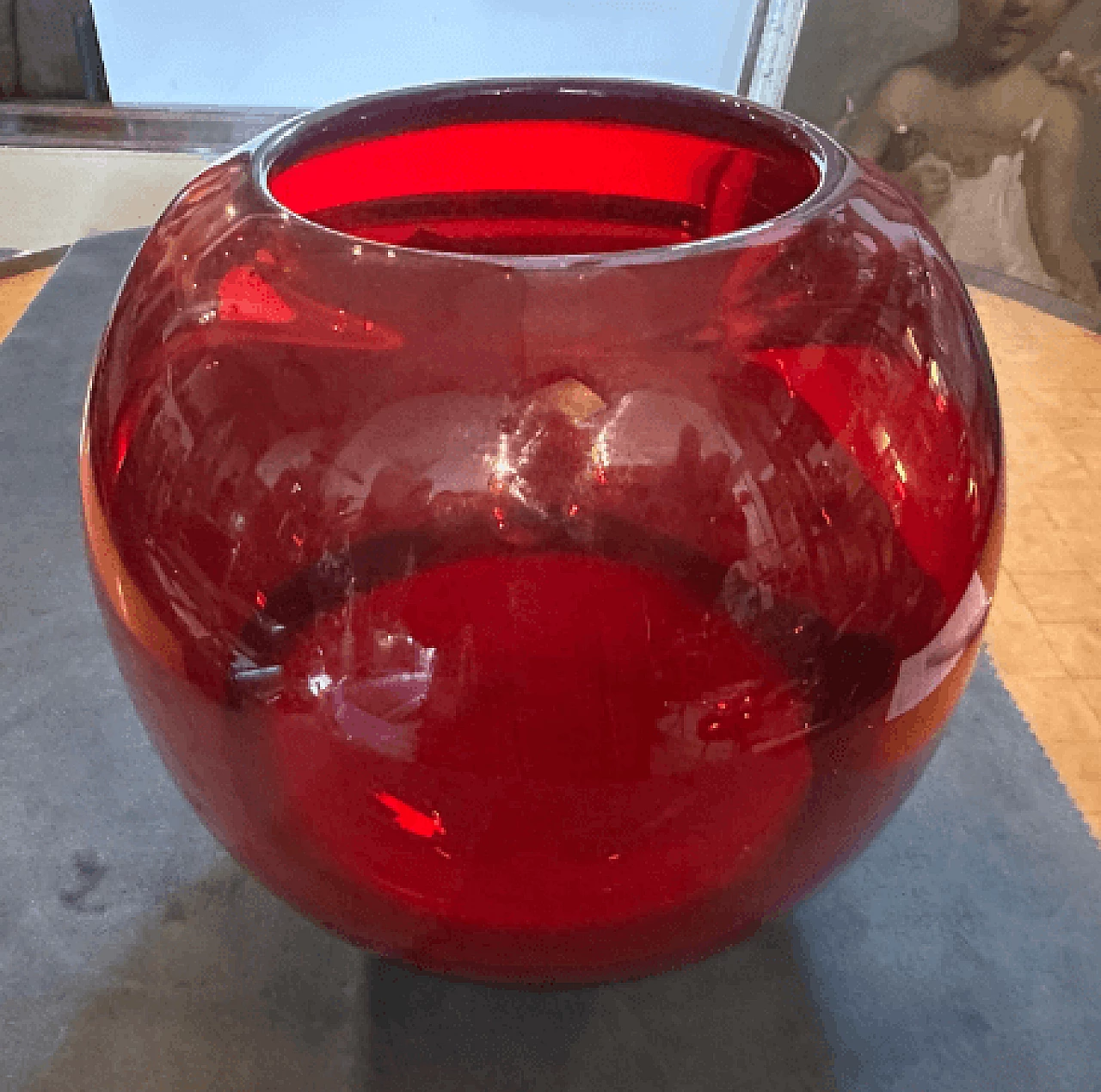 Spherical red, white and black Murano glass vase, 1990s 6
