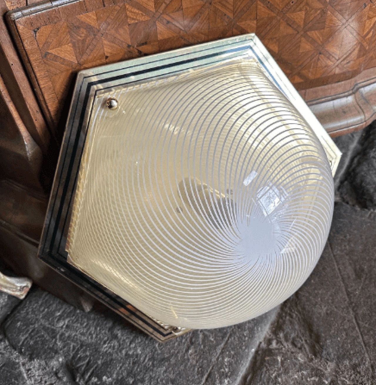 Pair of hexagonal brass and plastic wall lights, 1970s 10