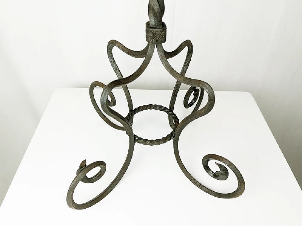 Wrought iron pedestal attributed to Alessandro Mazzucotelli, early 20th century 10