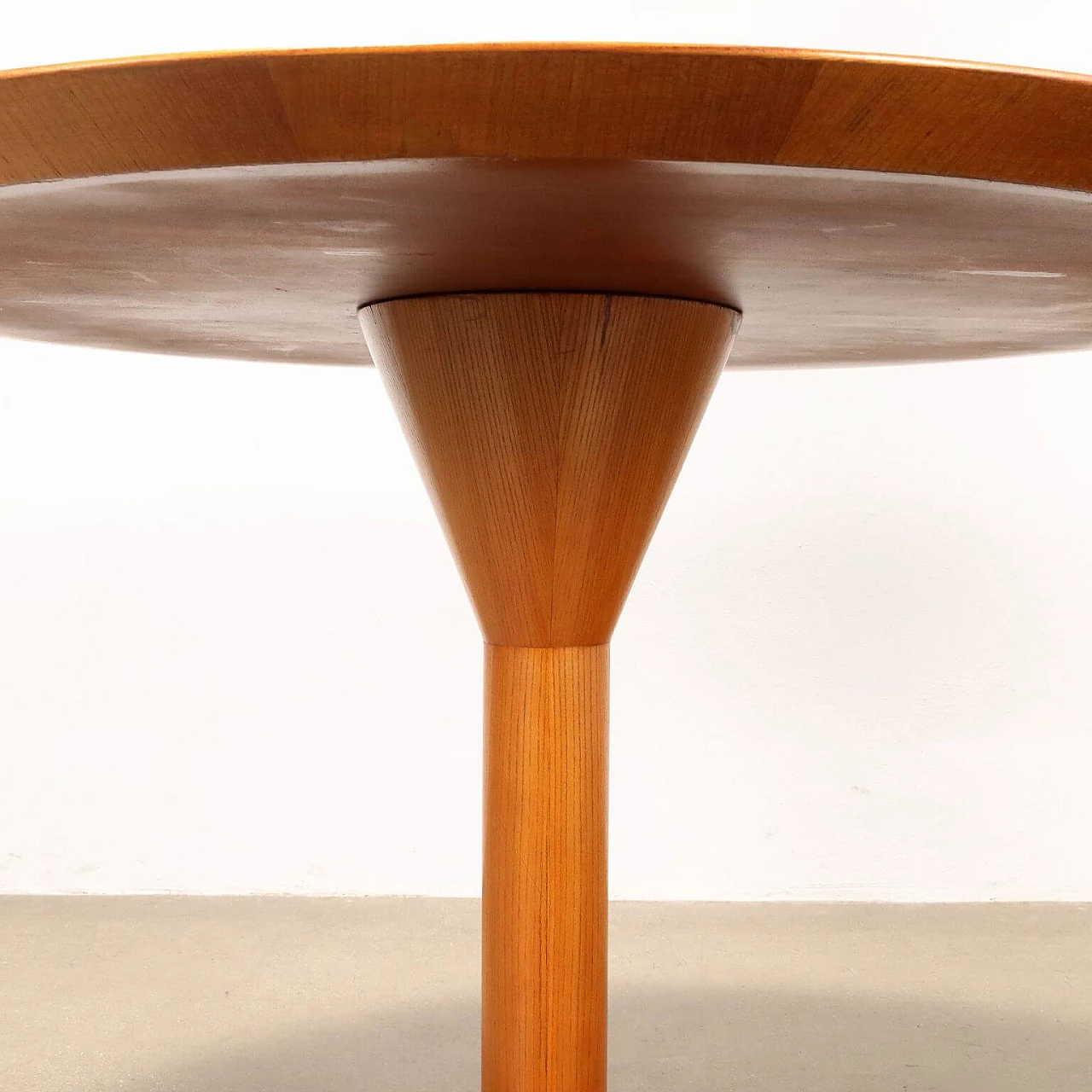Round teak table, 1960s 7