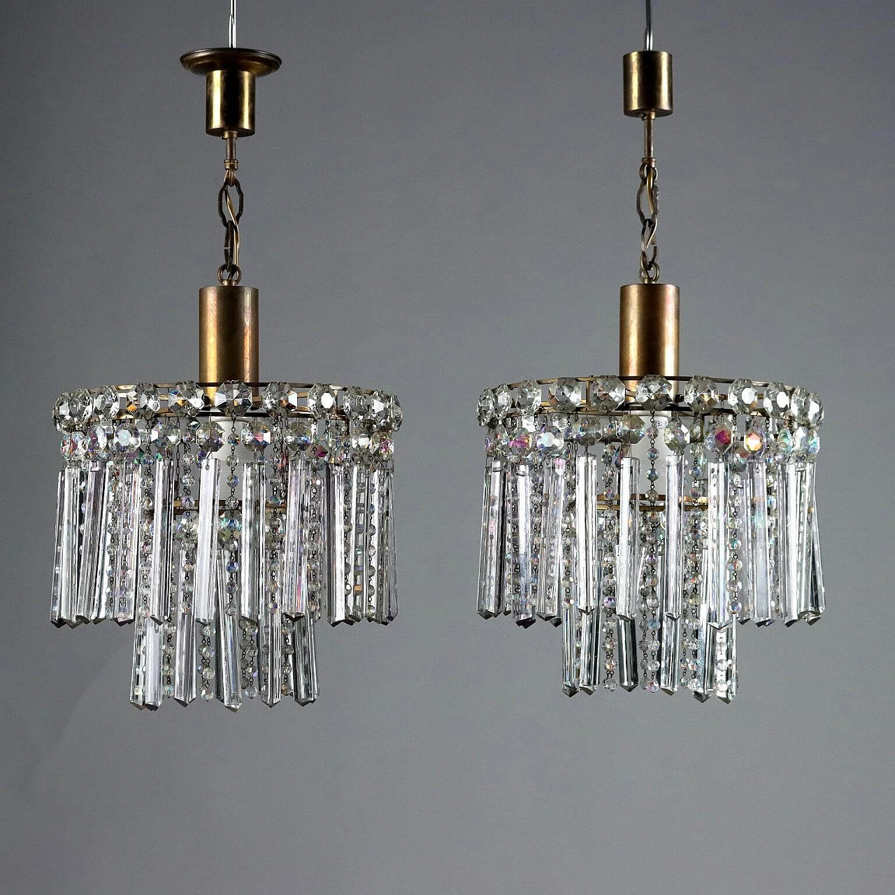 Coppia di Lampadari con pendenti in cristallo e perline in vetro 1