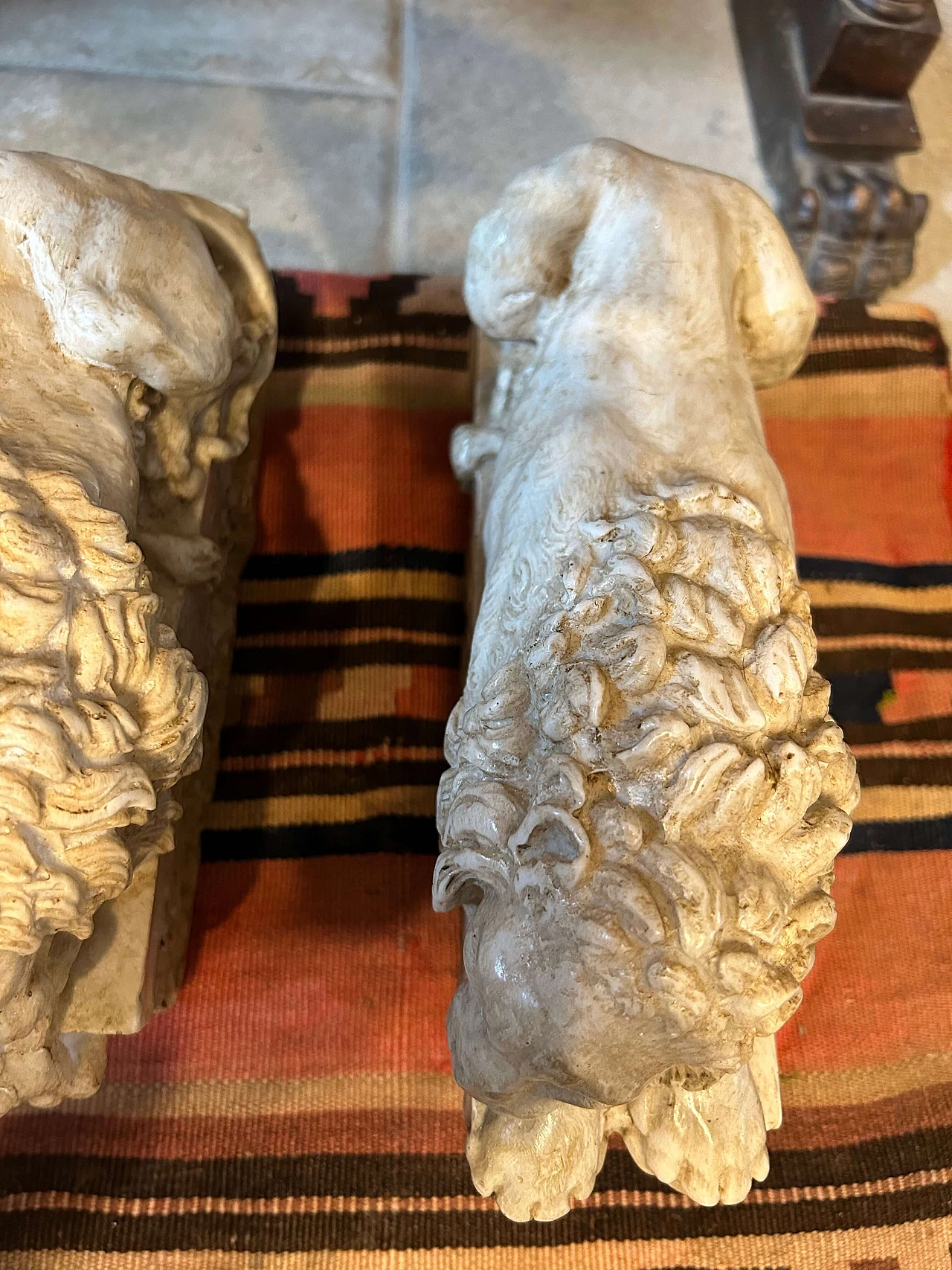 Leoni, copia da Canova, coppia di sculture in polvere di marmo 12