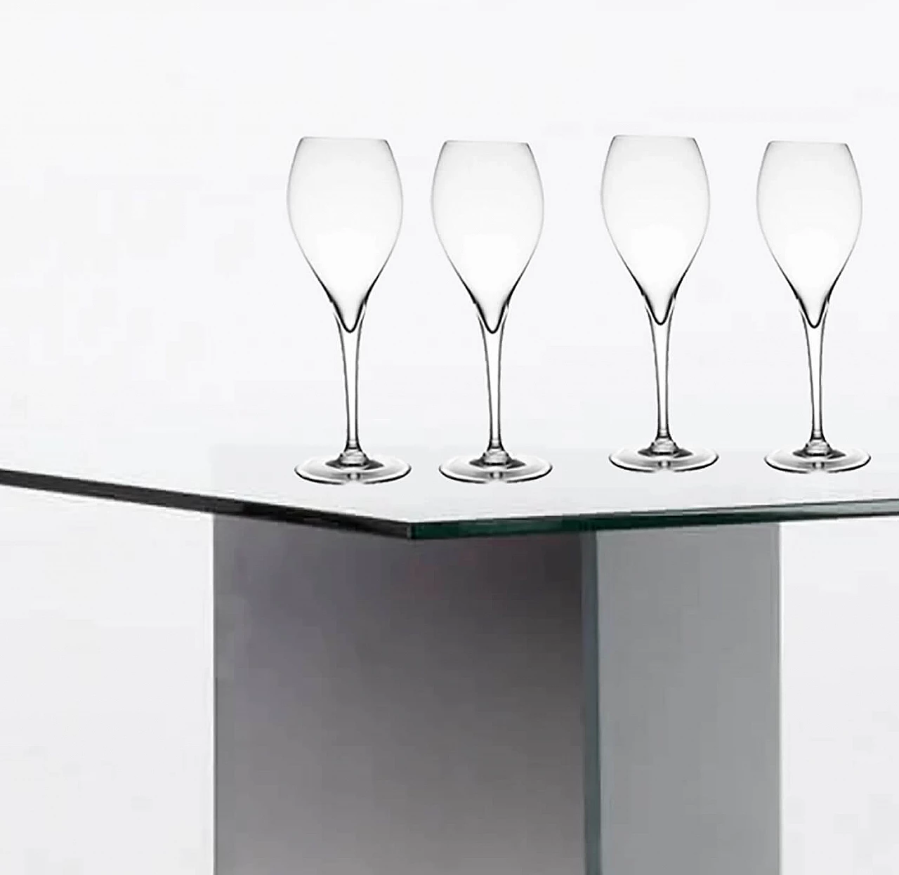 4 Champagne glasses in crystal by Baccarat 4