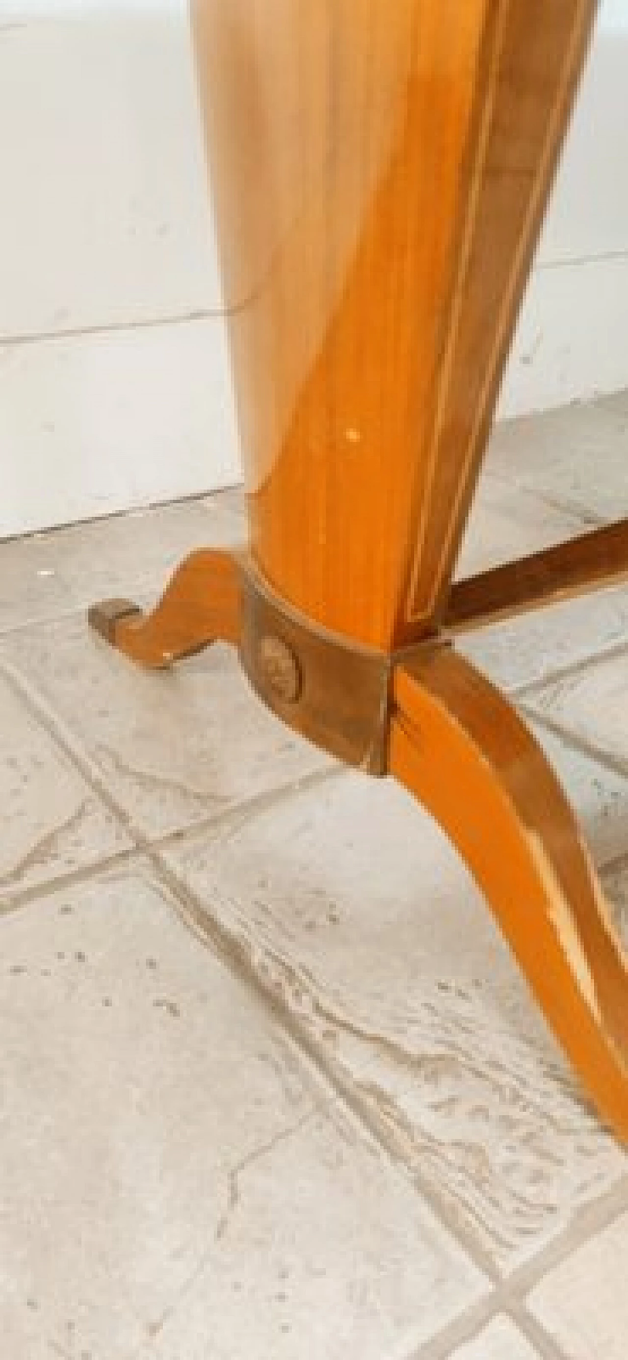 Wood and brass table with decorated glass top 5