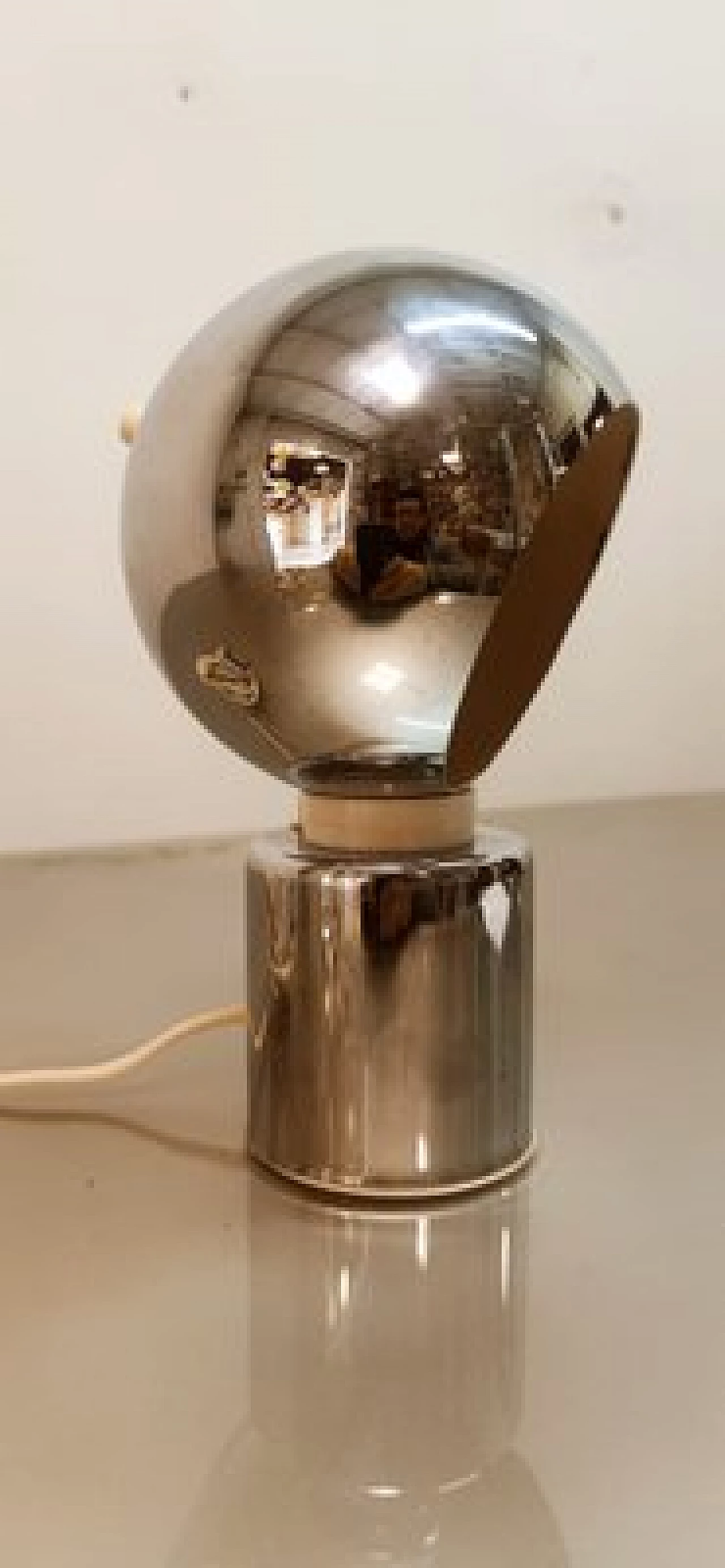 Lampada da tavolo in metallo di Goffredo Reggiani, anni '70 10