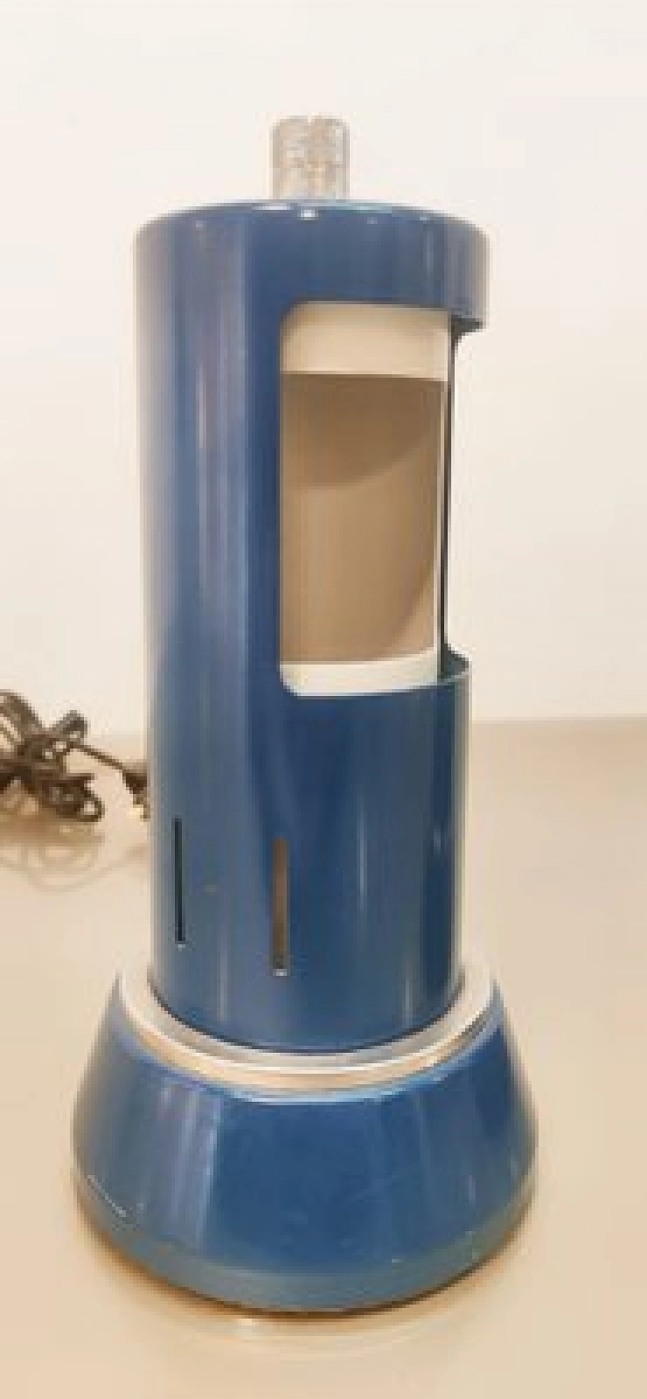 Lampada da tavolo in metallo blu e bianco, anni '60 12