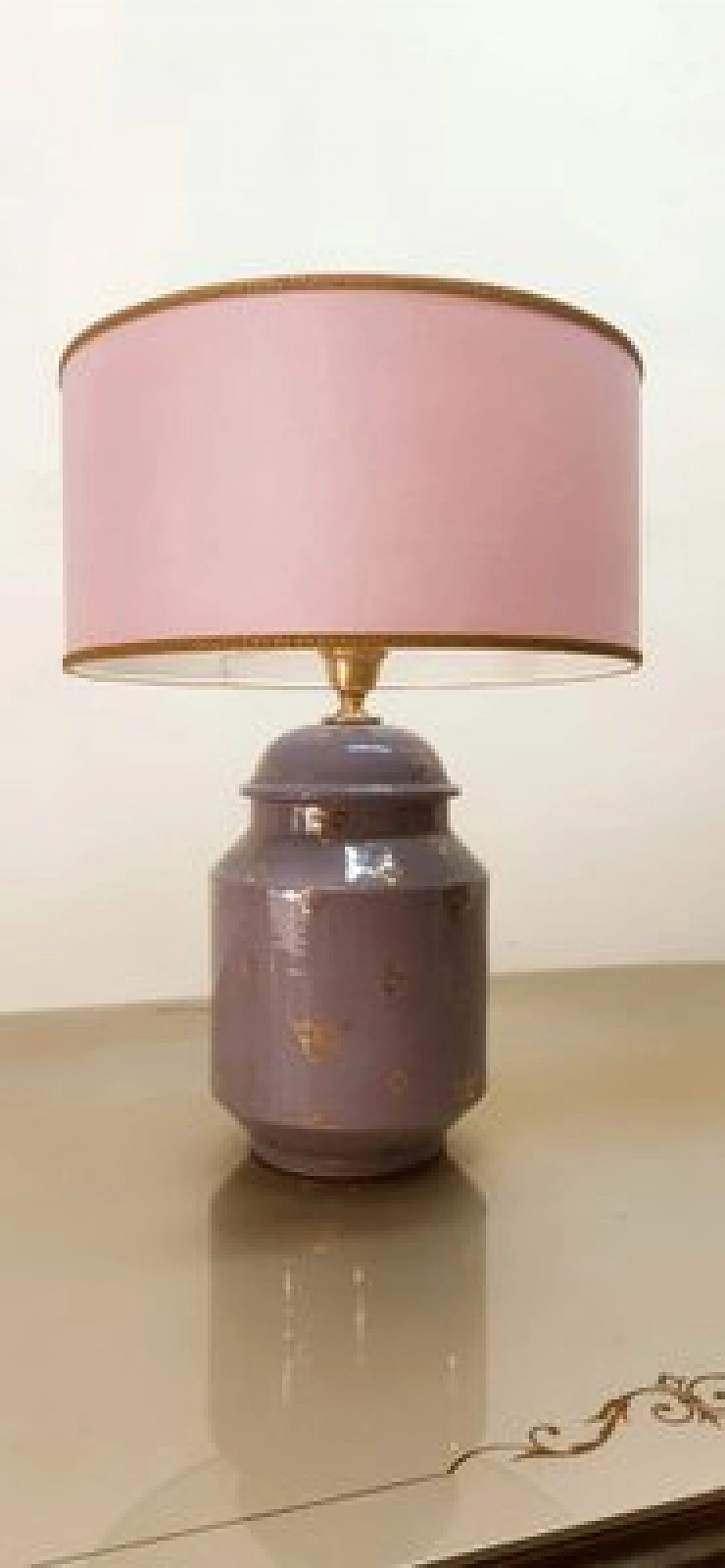 Lampada da tavolo in ceramica viola con paralume in tessuto, anni '70 11