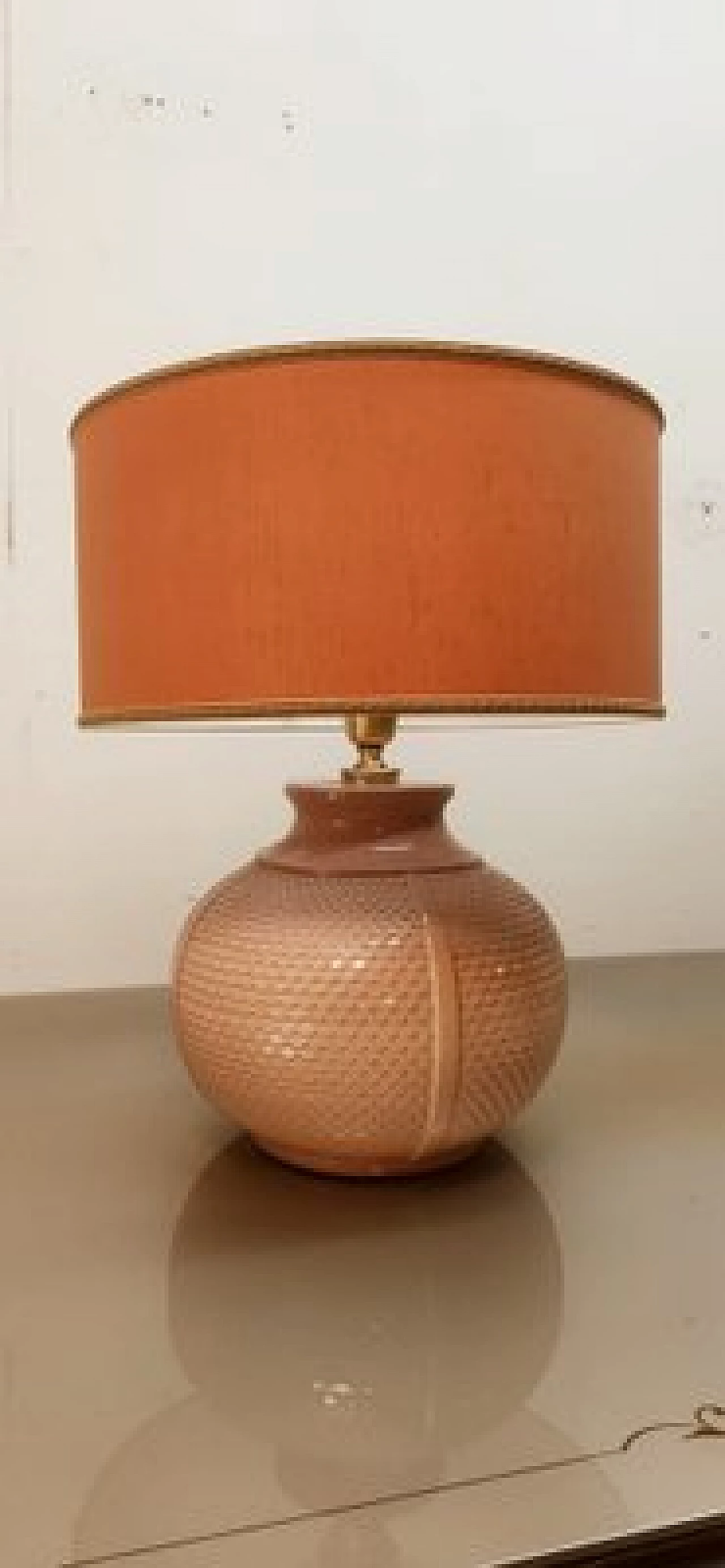 Lampada da tavolo in ceramica rosa con paralume in tessuto, anni '70 6