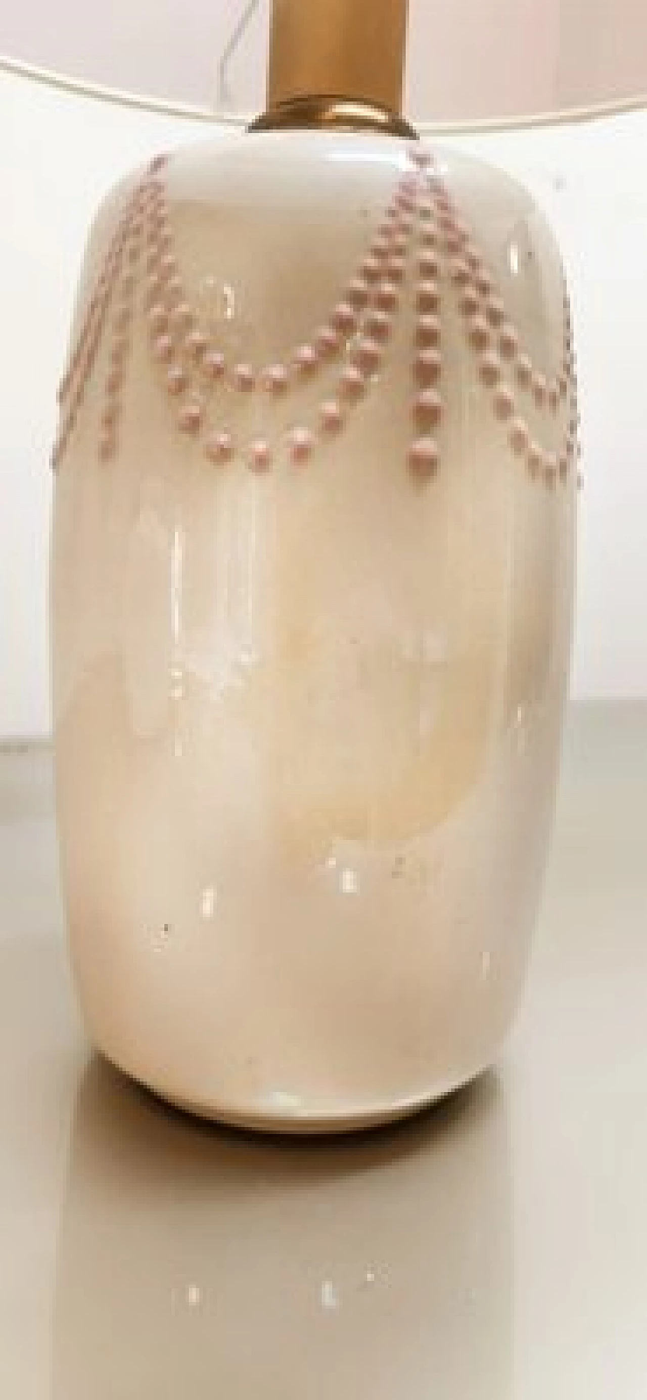 Lampada da tavolo in ceramica bianca con paralume in tessuto, anni '70 2
