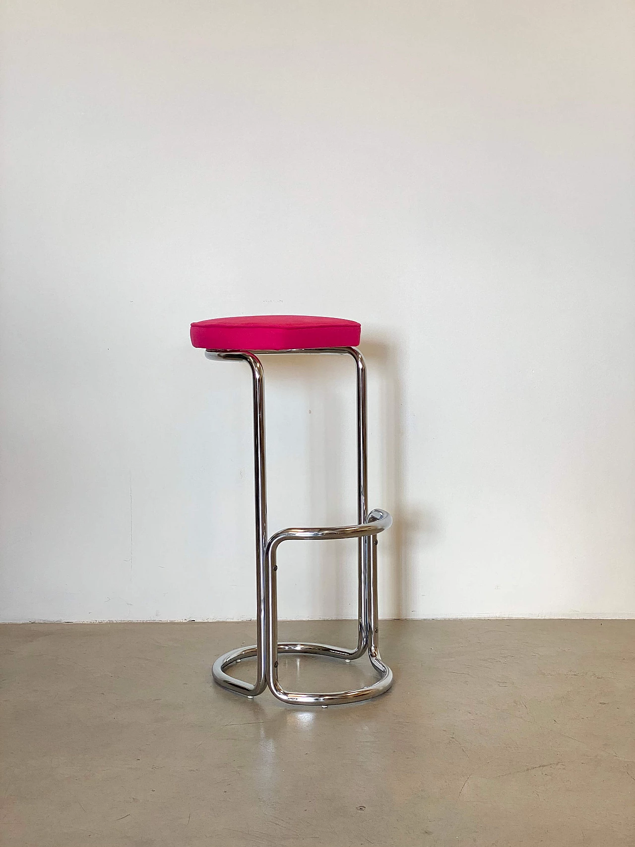 Pair of steel bar stools, 1970s 3