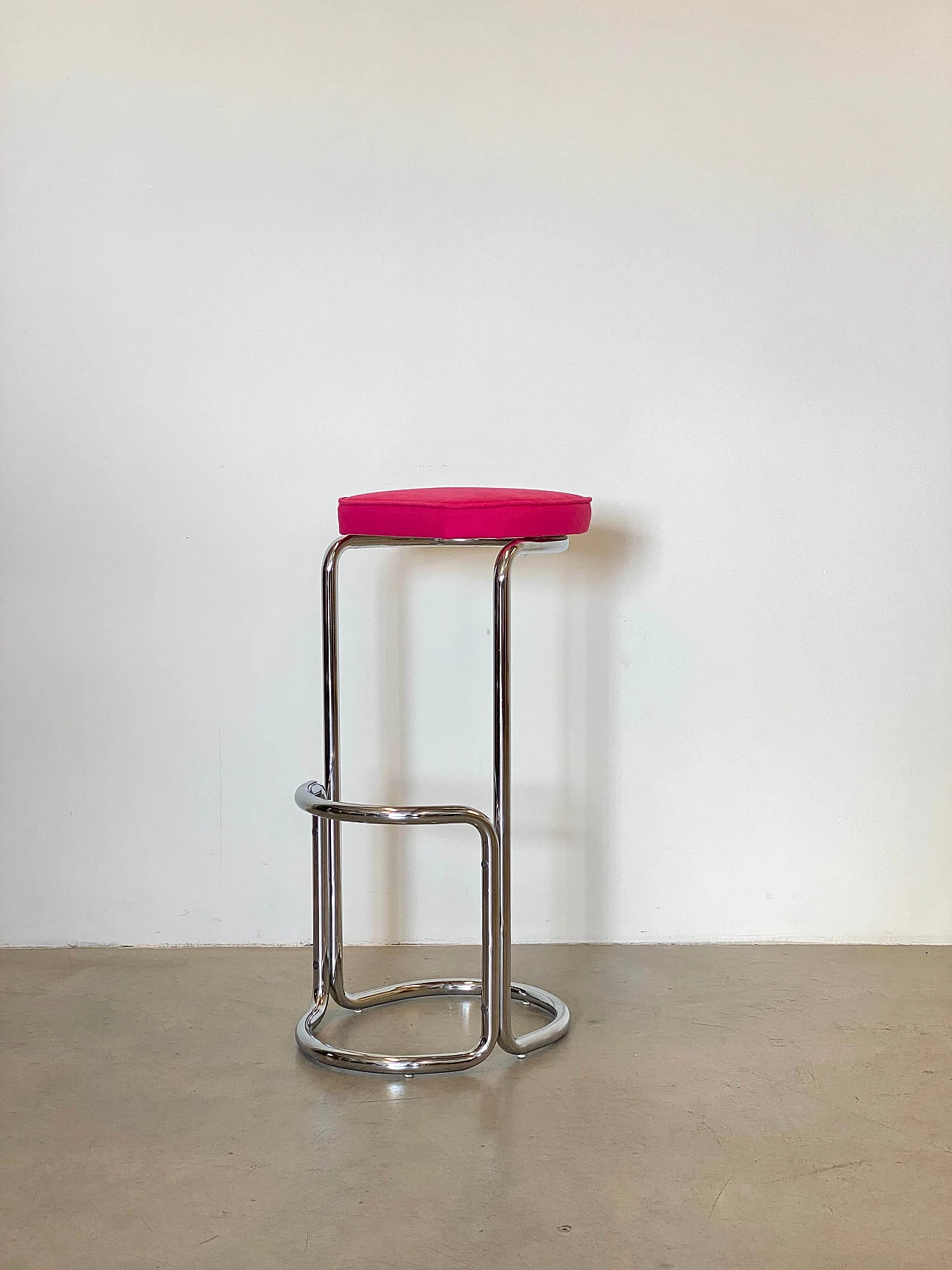 Pair of steel bar stools, 1970s 5