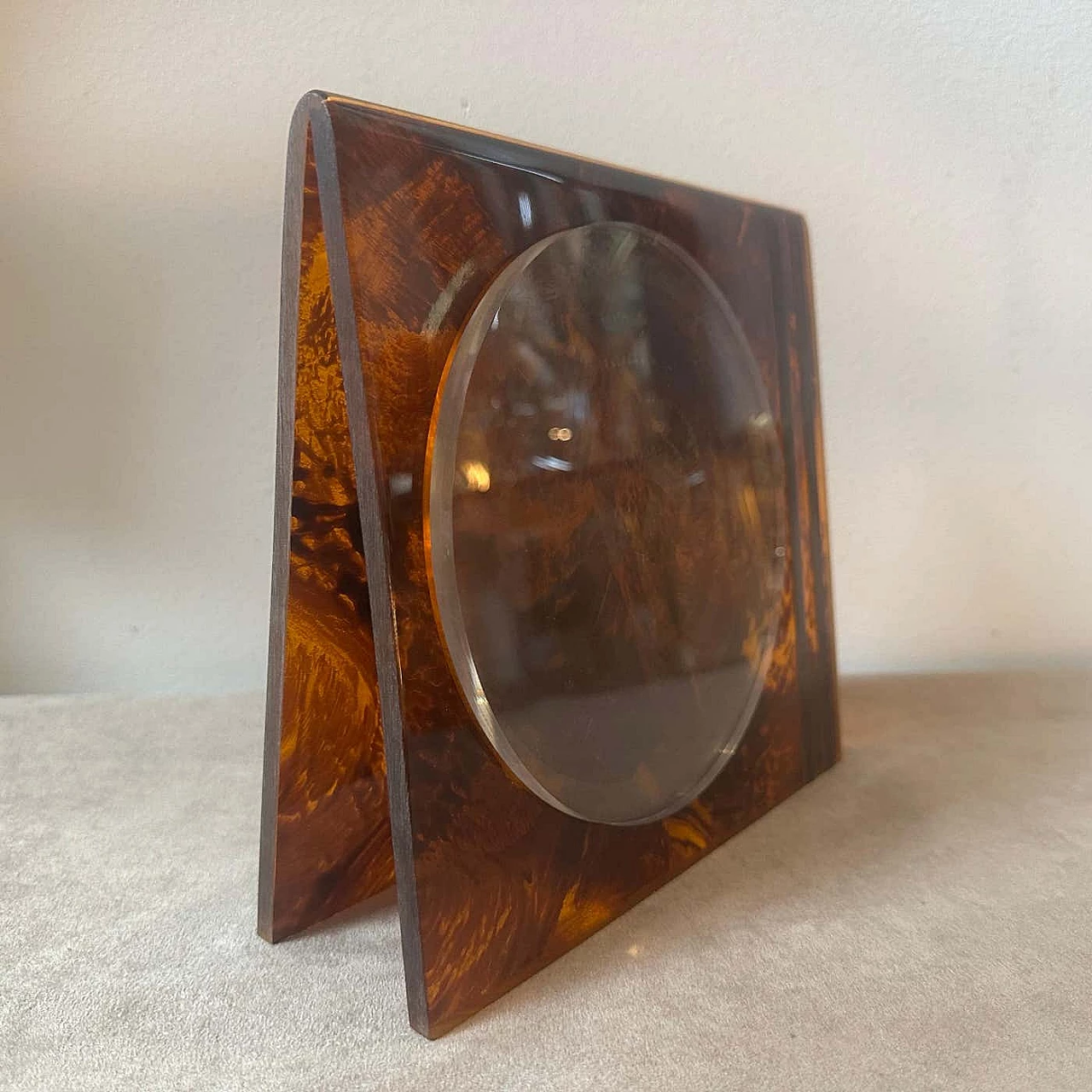 Lucite and brass picture frame with tortoiseshell effect, 1970s 7