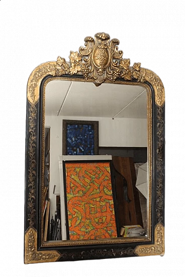 Specchio Luigi Filippo in legno laccato nero e dorato, metà '800