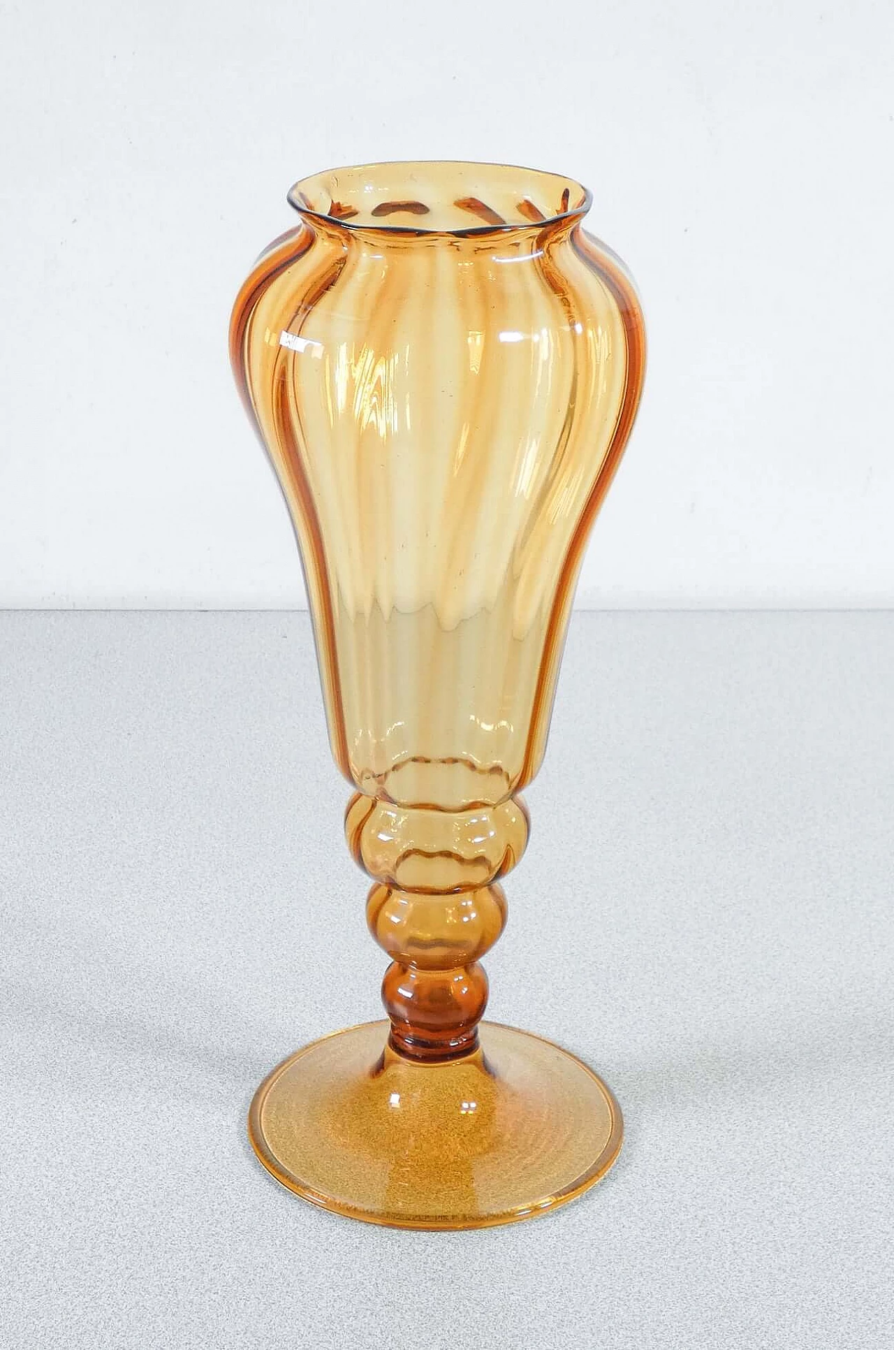 Blown glass vase by Vittorio Zecchin for MVM Cappellin, 1920s 1