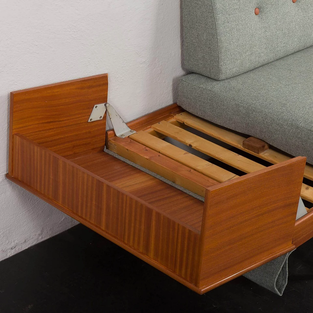 Scandinavian mahogany daybed attributed to Ingmar Relling, 1960s 9