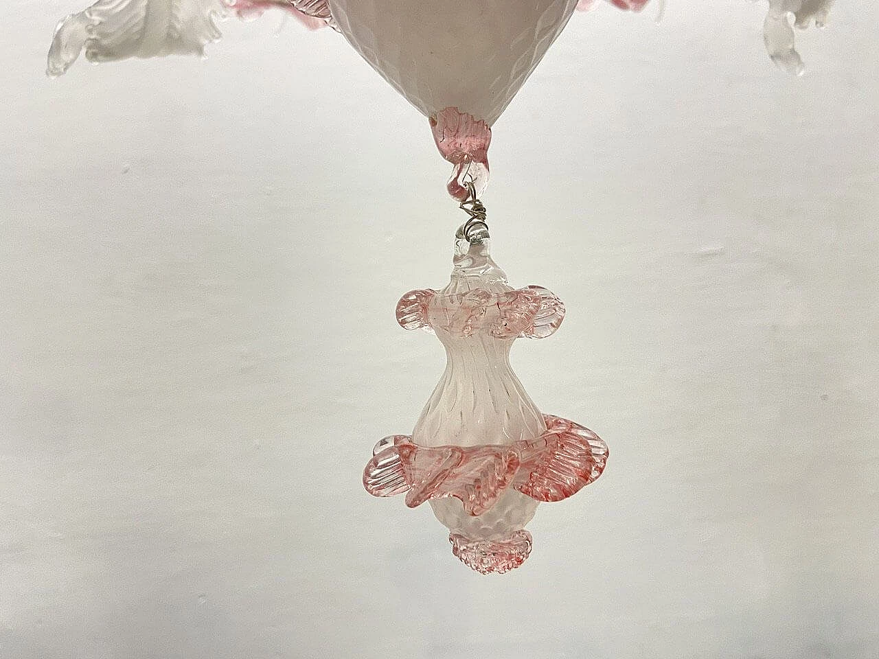 Lampadario in vetro di Murano bianco e rosa, anni '60 5