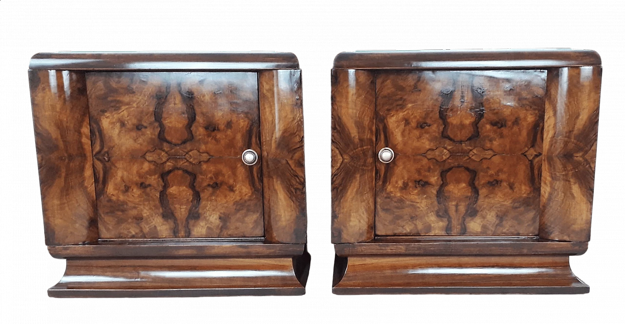 Pair of Florentine Art Deco walnut-root bedside tables, 1925 11