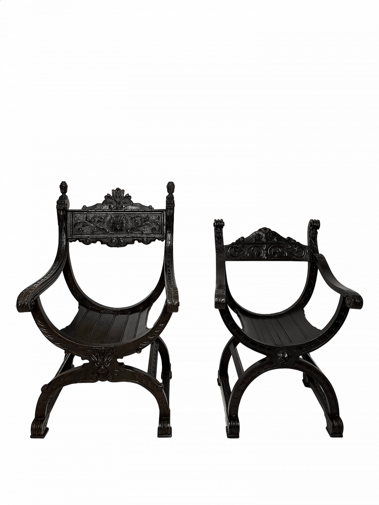 Pair of Renaissance style Savonarola armchairs, late 19th century 40