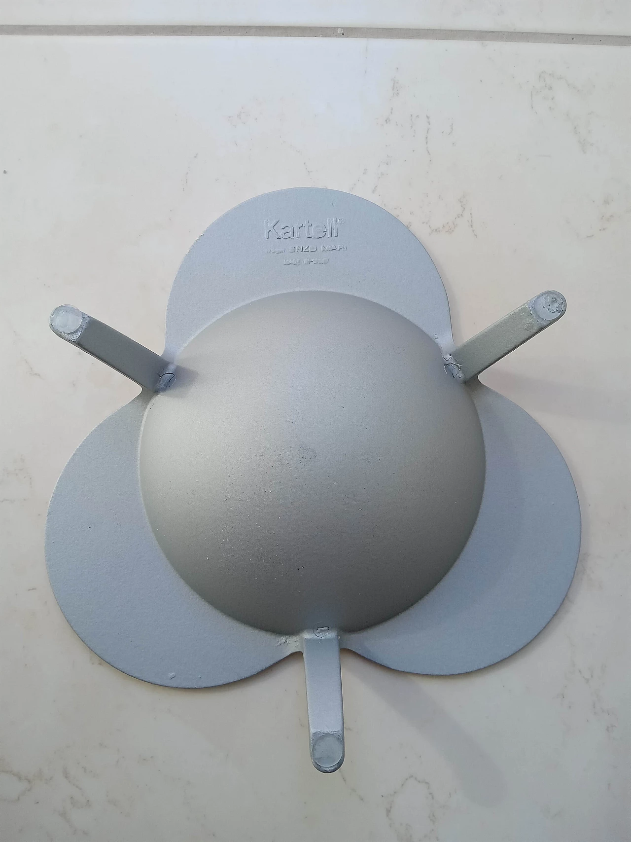 Posacenere Clino di Enzo Mari per Kartell 3