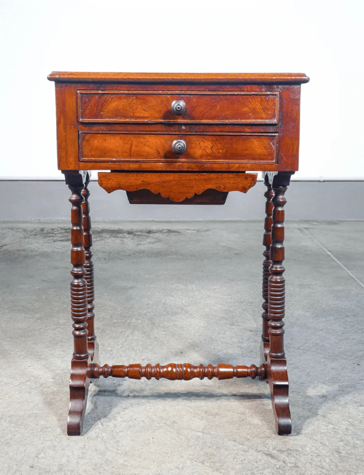 Wooden work table with three drawers, 19th century 4