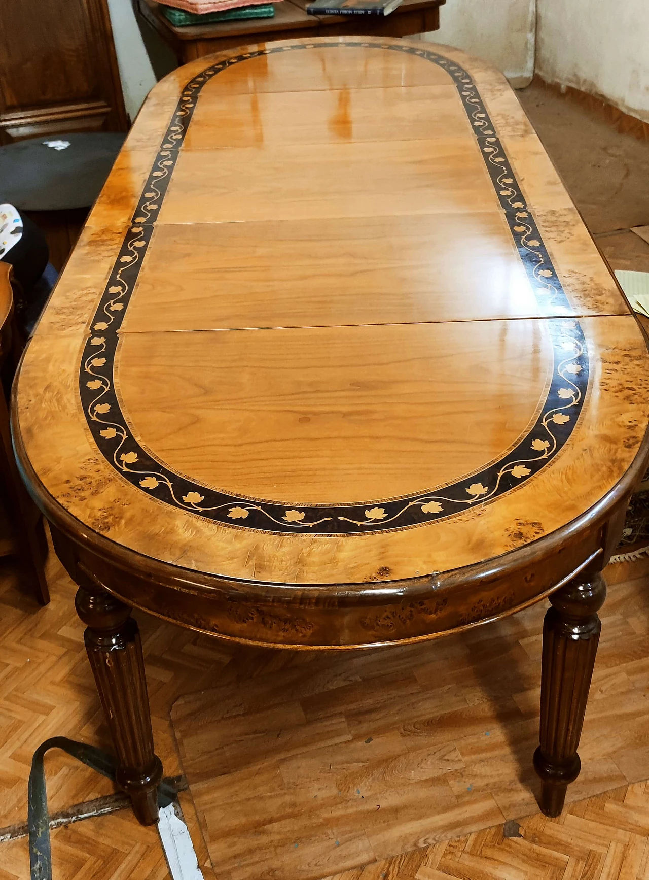 Extending cherry table with ebony and walnut inlay, early 20th century 1