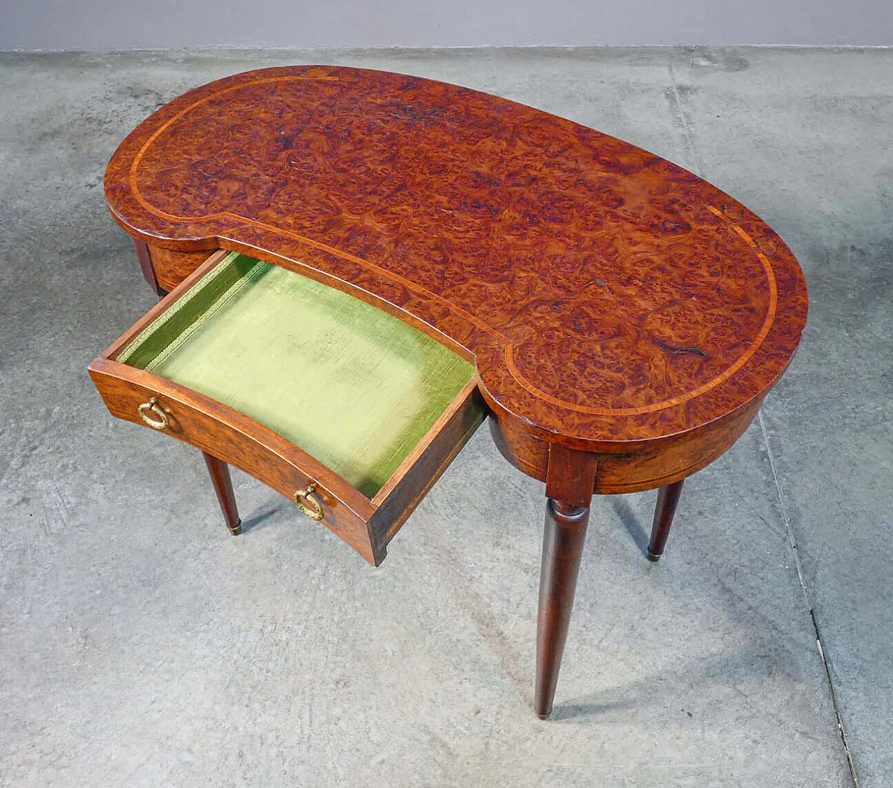 Inlaid walnut and elm burl beanbag desk with front drawer and chair, 19th century 3
