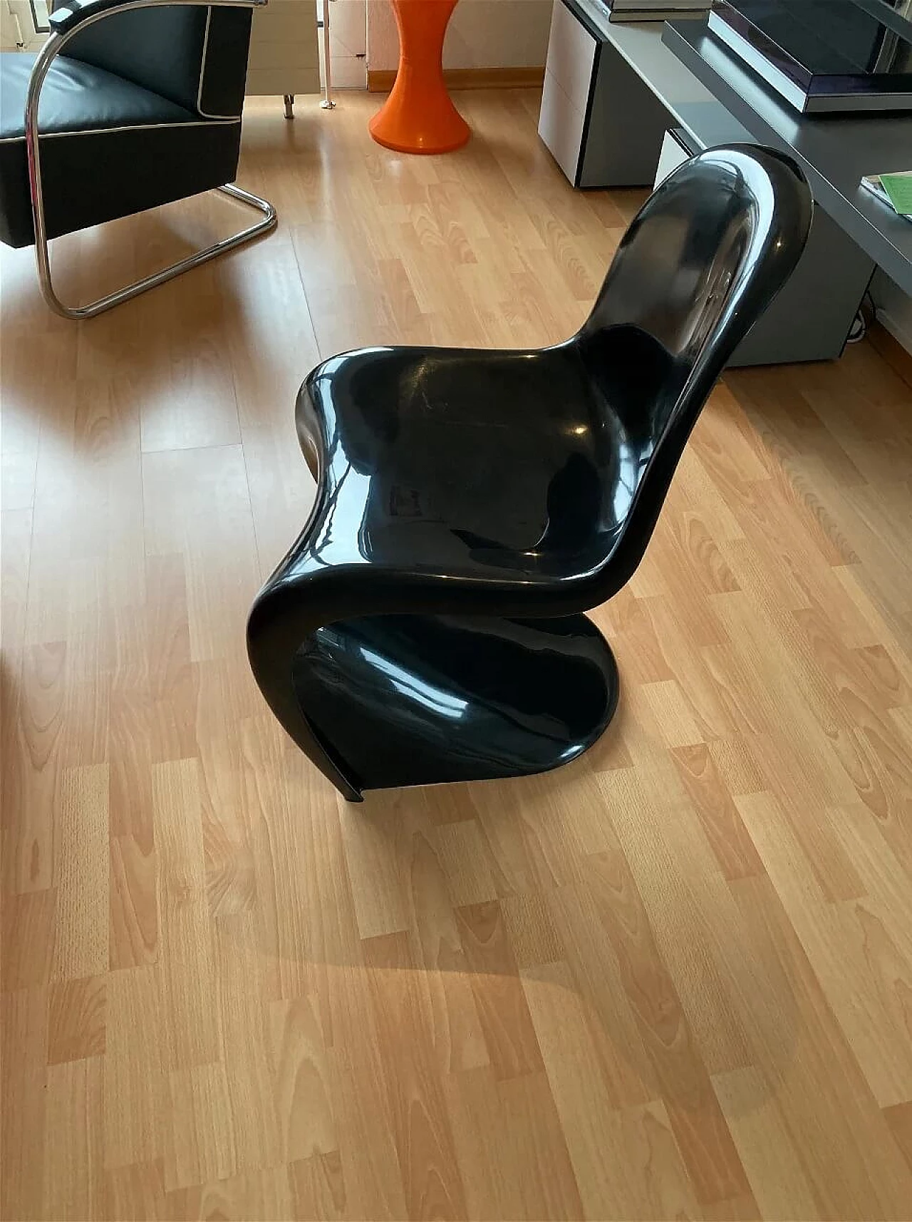 Sedia Panton Chair Classic S di Verner Panton per Herman Miller, 1975 10