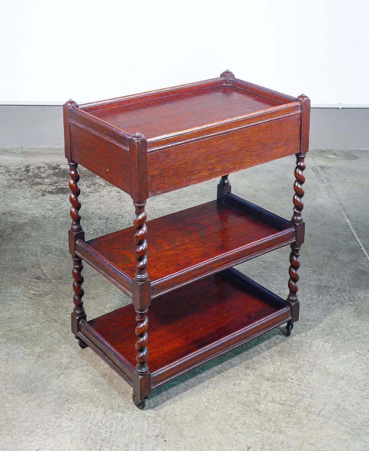 Three-shelf oak etagere with drawer and wheels, 19th century 5